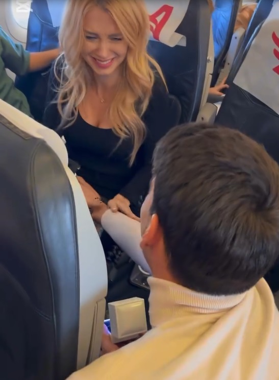 Reacția șefului companiei care l-a ajutat pe Victor Cornea să o ceară în căsătorie pe Andreea Bălan: „Șampanie și tort în cinstea tinerilor”