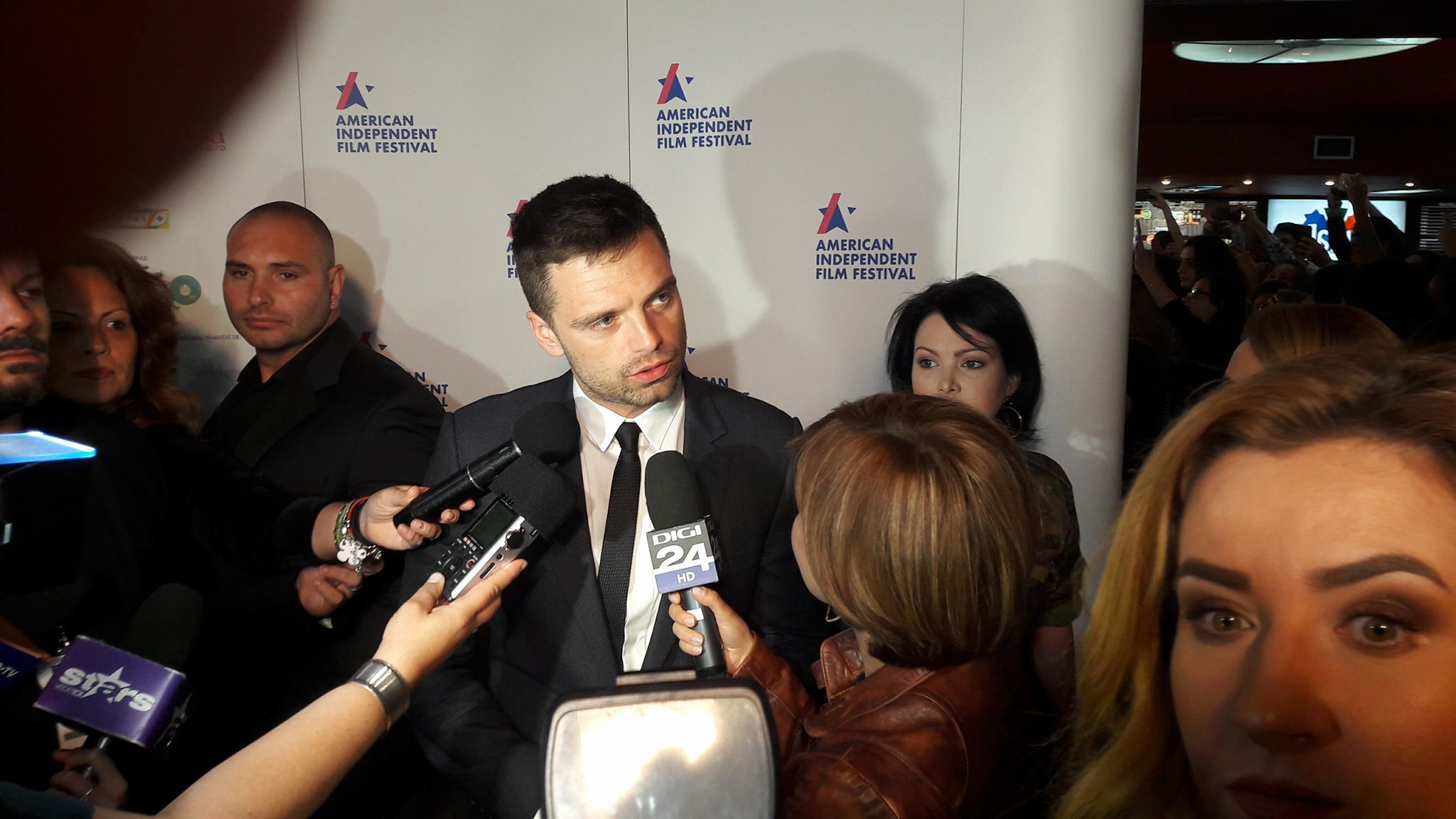 VIDEO EXCLUSIV/Sebastian Stan, cel mai popular actor român la Hollywood, mesaj pentru cititorii Libertatea