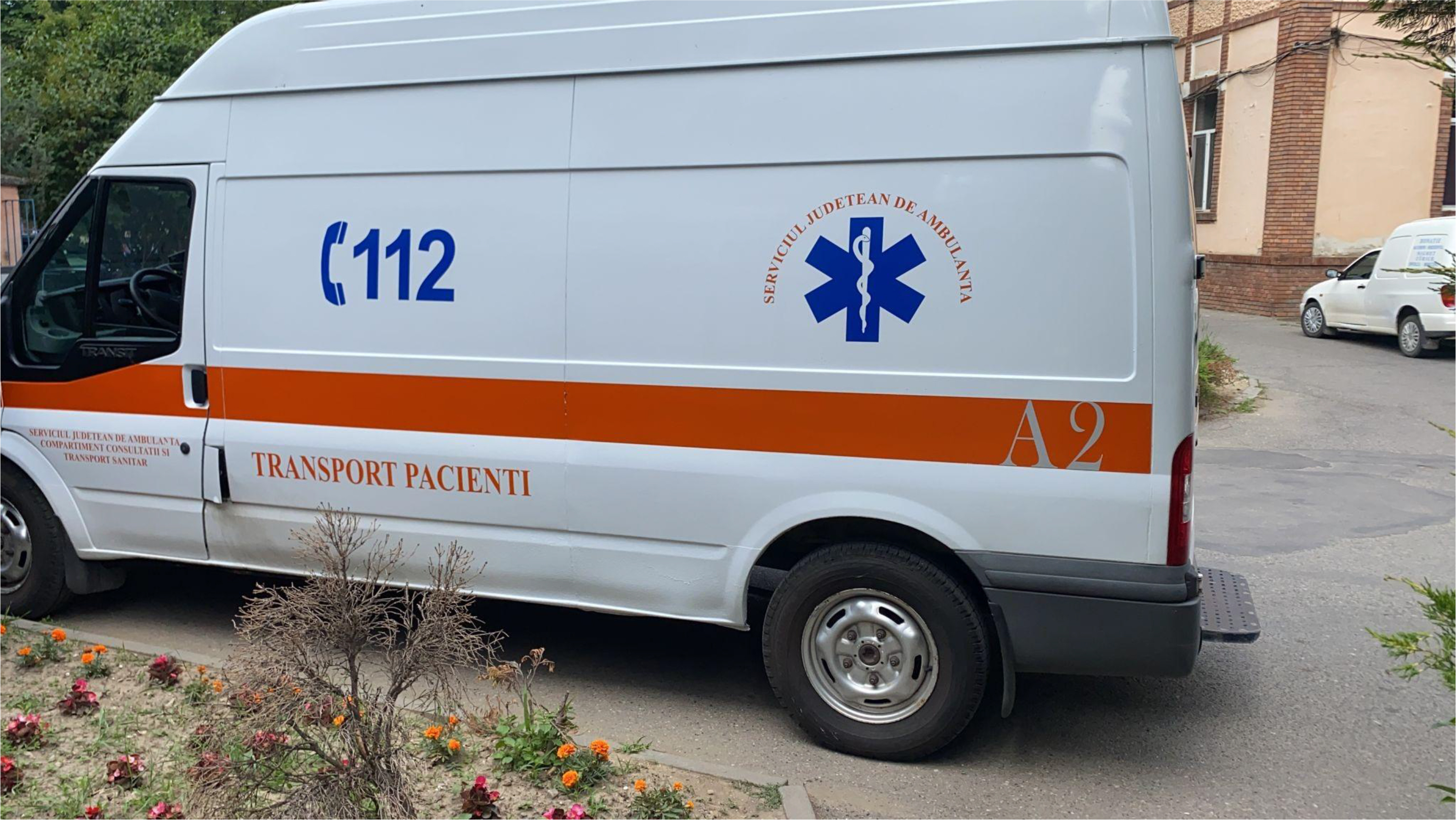 Medicii și personalul de la Salvare din toată țara ne-au trimis imagini cu ambulanțele preistorice, cu un milion de kilometri la bord