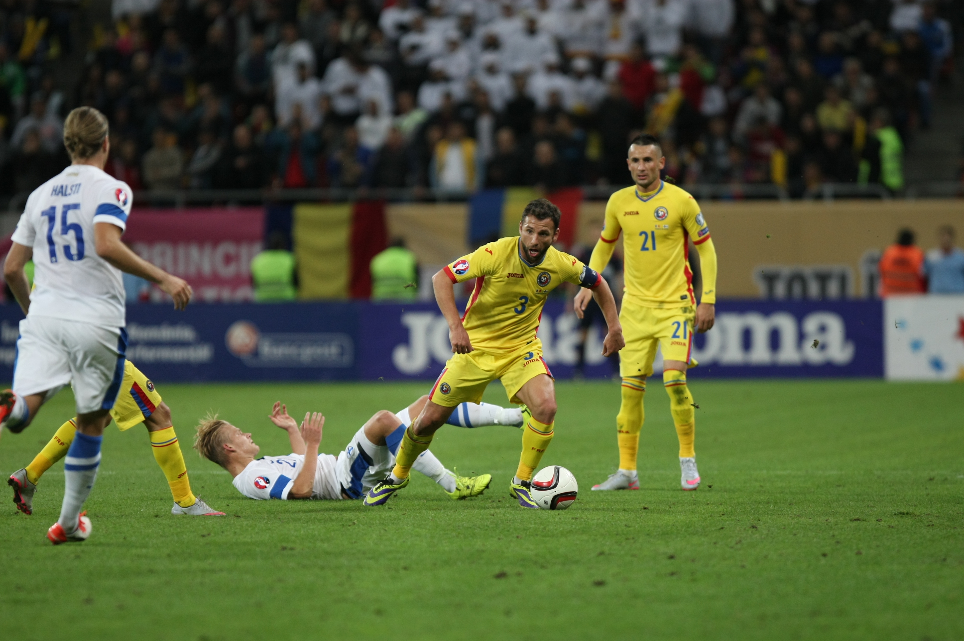 Euro 2016. Anghel Iordănescu a anunțat lotul de 23 de tricolori pentru turneul final. Maxim rămâne acasă, Keșeru pleacă la Euro!