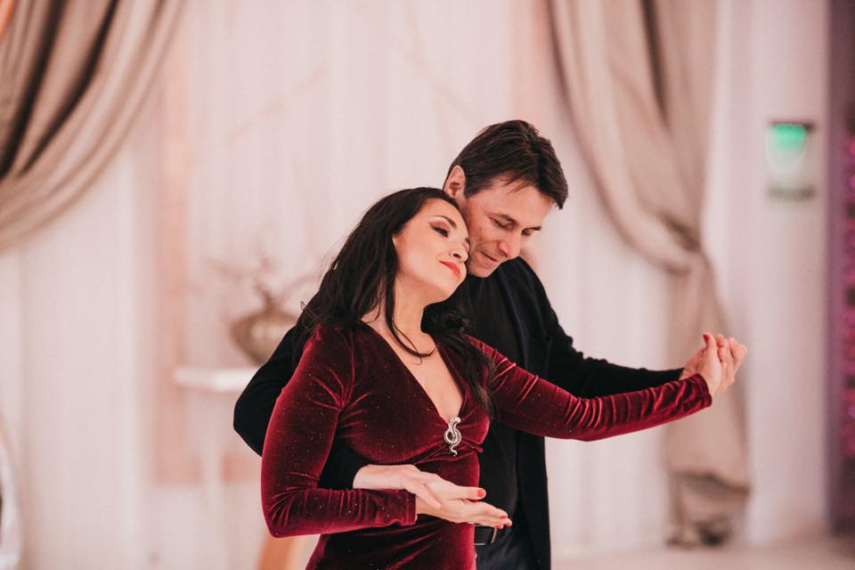 Gabriel Cotabiță a filmat pentru noul single. Bogdan Stanoevici, vedetă în videoclipul artistului | FOTO