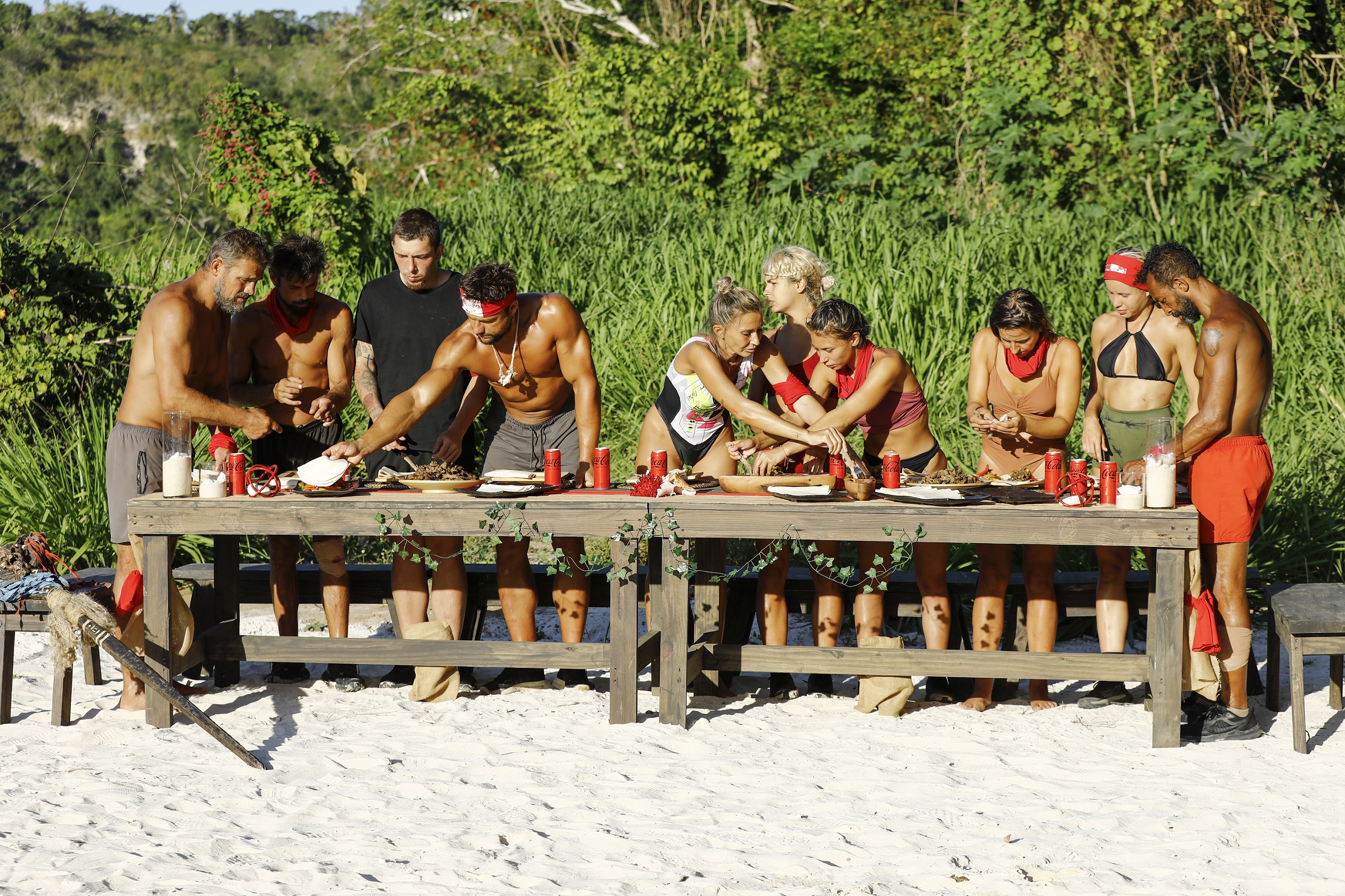 Premieră reușită de echipa Faimoșilor la „Survivor România”. „Forjează creierul și concentrează-te”