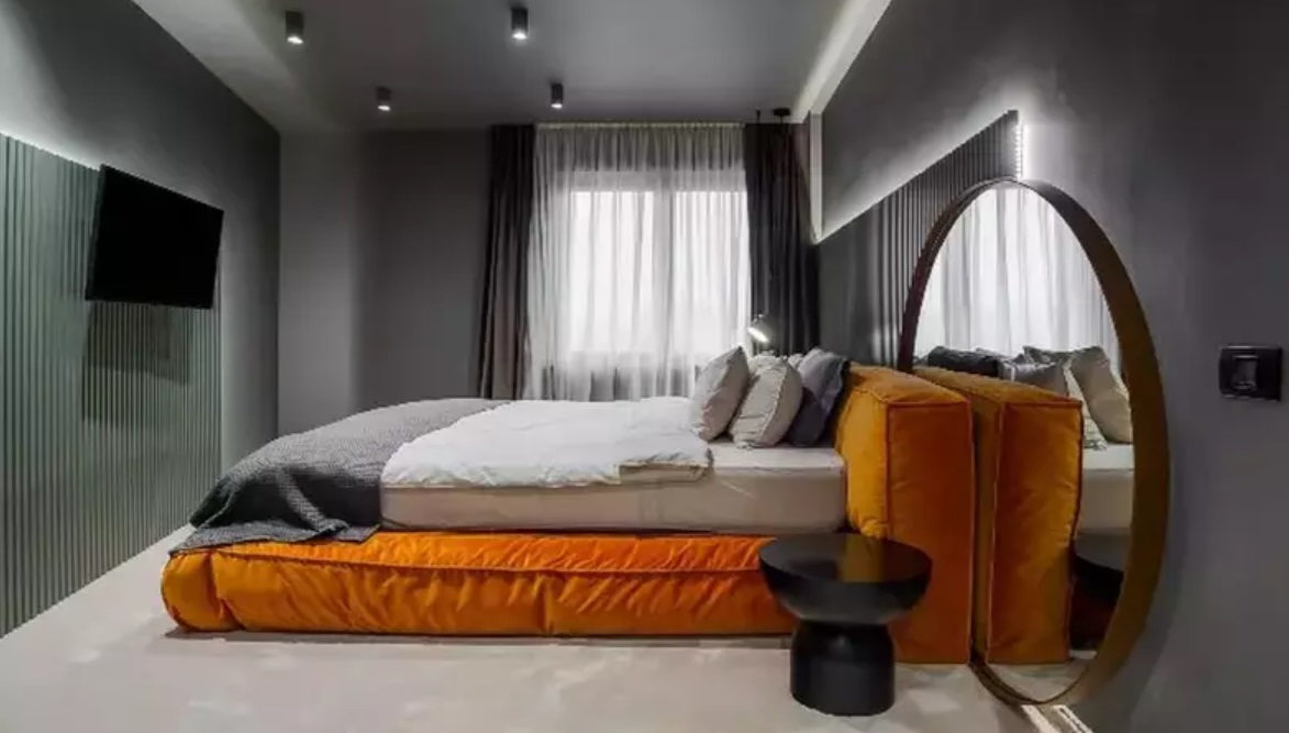 Imagini cu apartamentul în care locuiesc Carmen Grebenișan și Alex Militaru. Deși a investit o avere, vedeta se mută din penthouse-ul din București