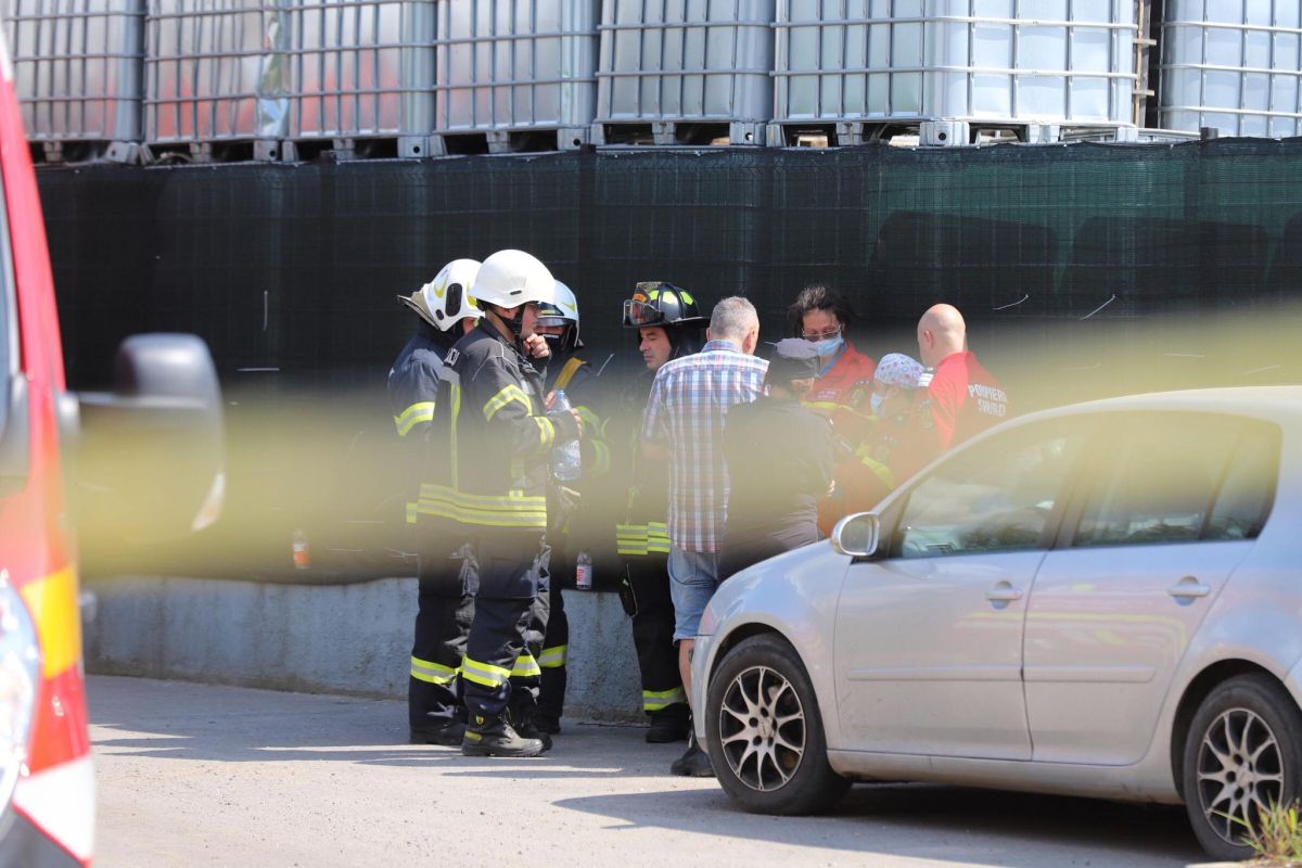 Imagini de la locul exploziei din Popești-Leordeni, soldată cu 11 răniți