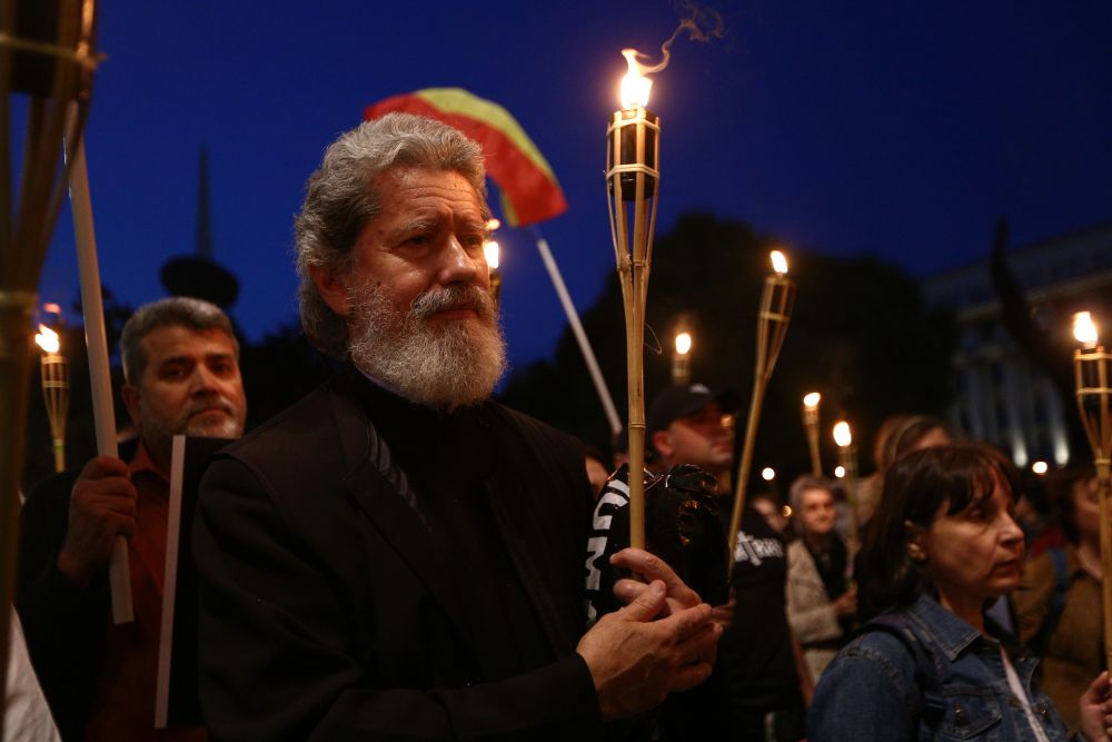 FOTO/ Ziua națională de cinstire a martirilor din temnițele comuniste a fost comemorată în Piața Revoluției