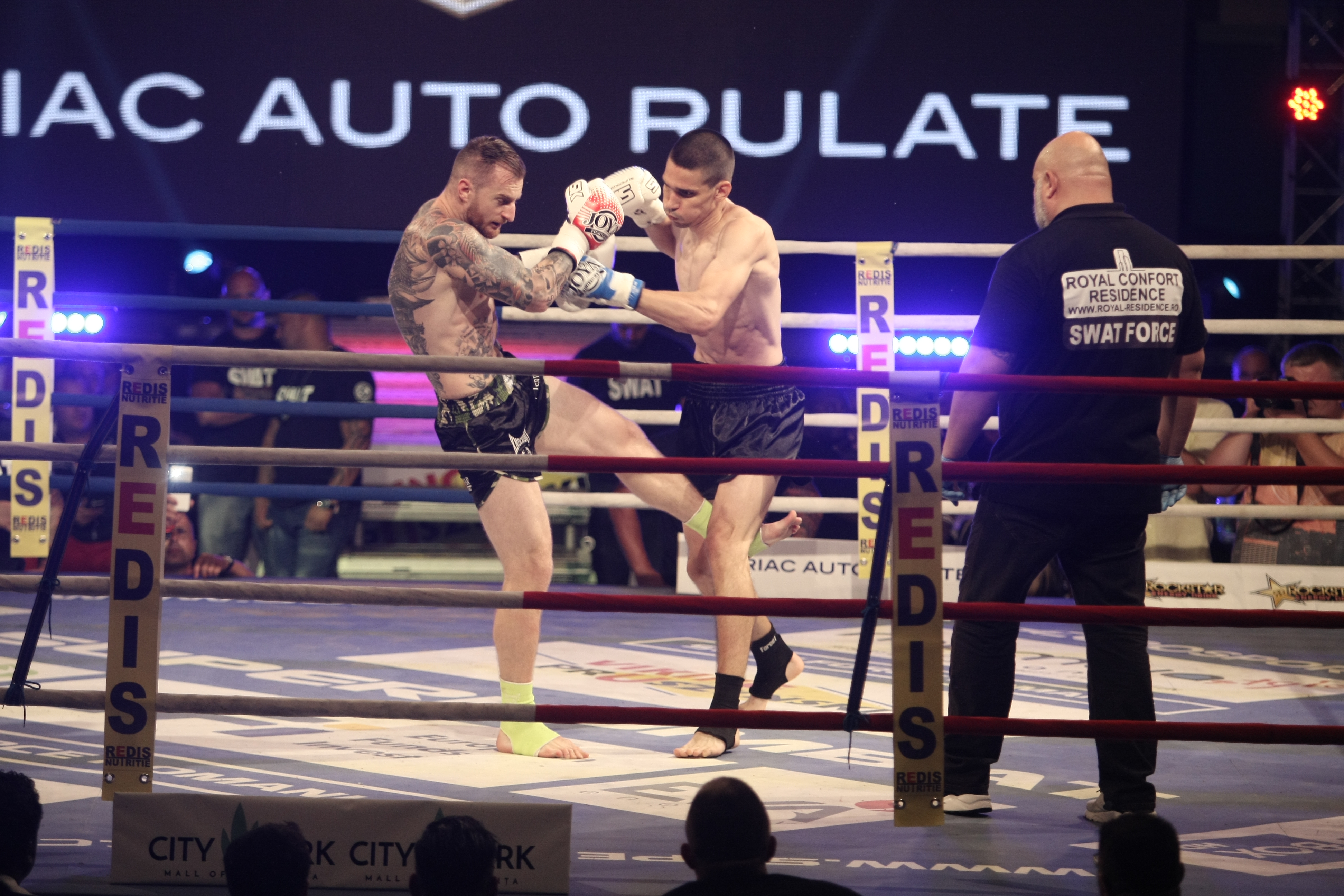 Superkombat. Seară cu pumni și cu picioare, dar nu de domnișoare! Bacary Sagna a venit la show | REZULTATELE GALEI