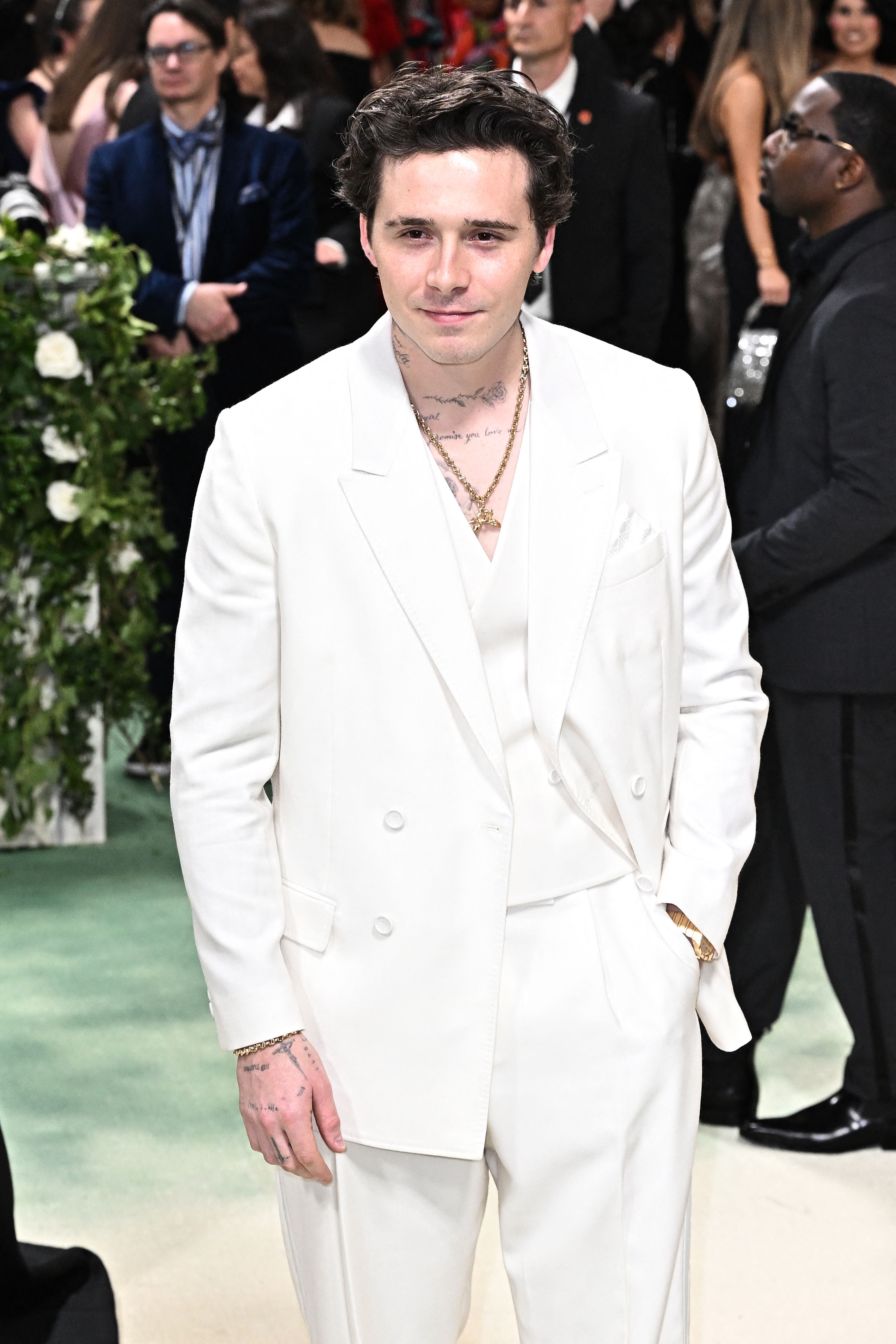 Brooklyn Beckham își acuză părinții, Victoria și David Beckham, de control excesiv și manipulare: „Au încercat constant să-mi distrugă relația”