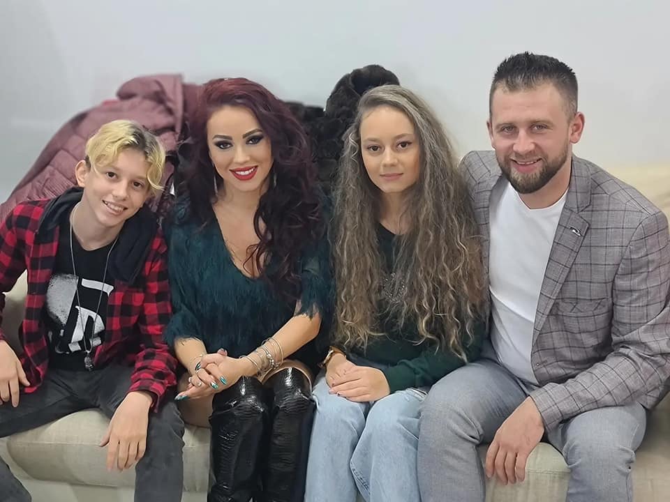 Larisa și Marian Drăgulescu, petrecere de majorat de mii de euro pentru fiica lor. Ce cadouri i-au pregătit: „Îi plătim amândoi fațete dentare”