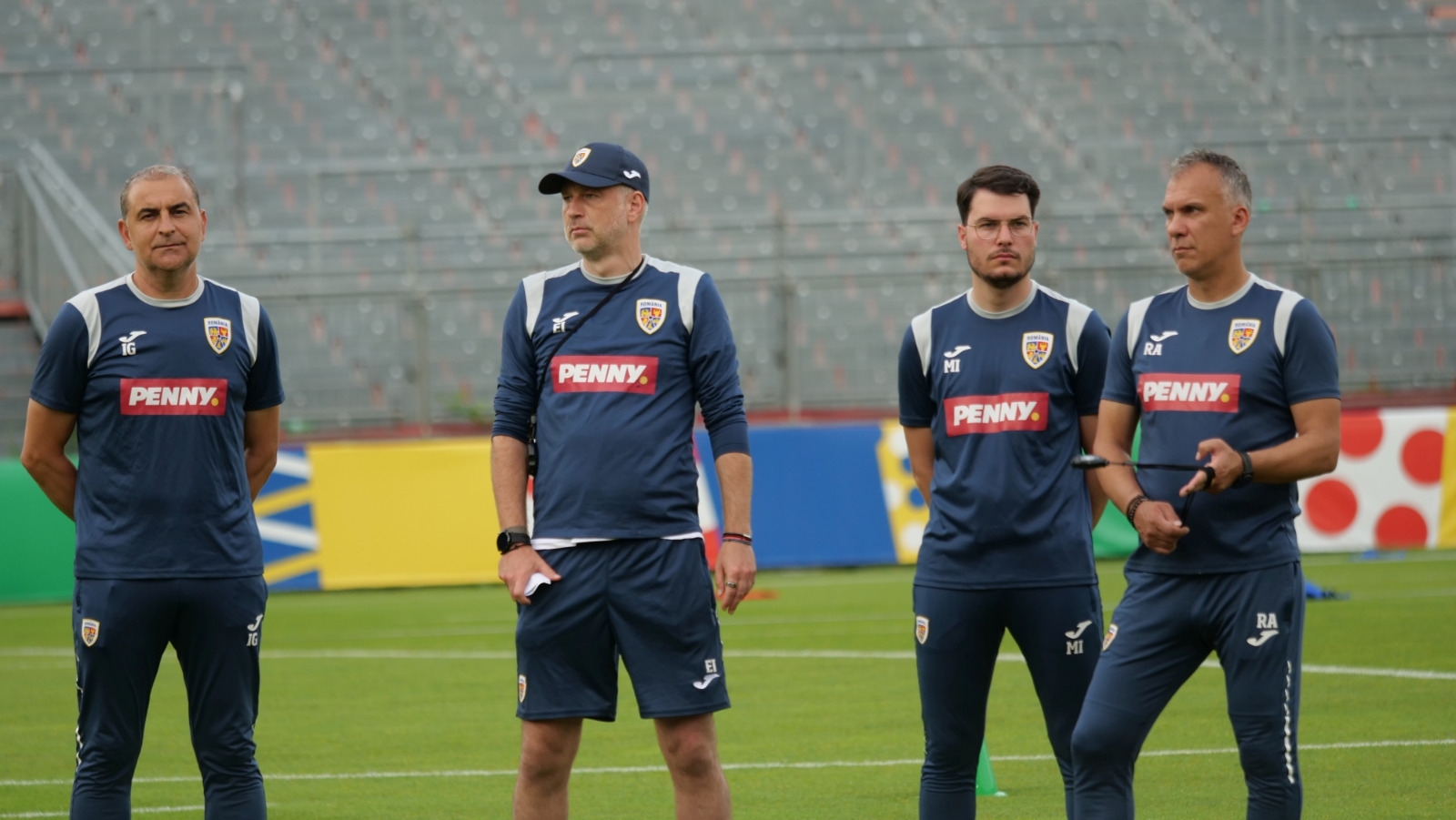 EURO 2024 | Au fost 16! Antrenament în efectiv redus, Edi Iordănescu a lăsat 10 jucători să se odihnească la hotel