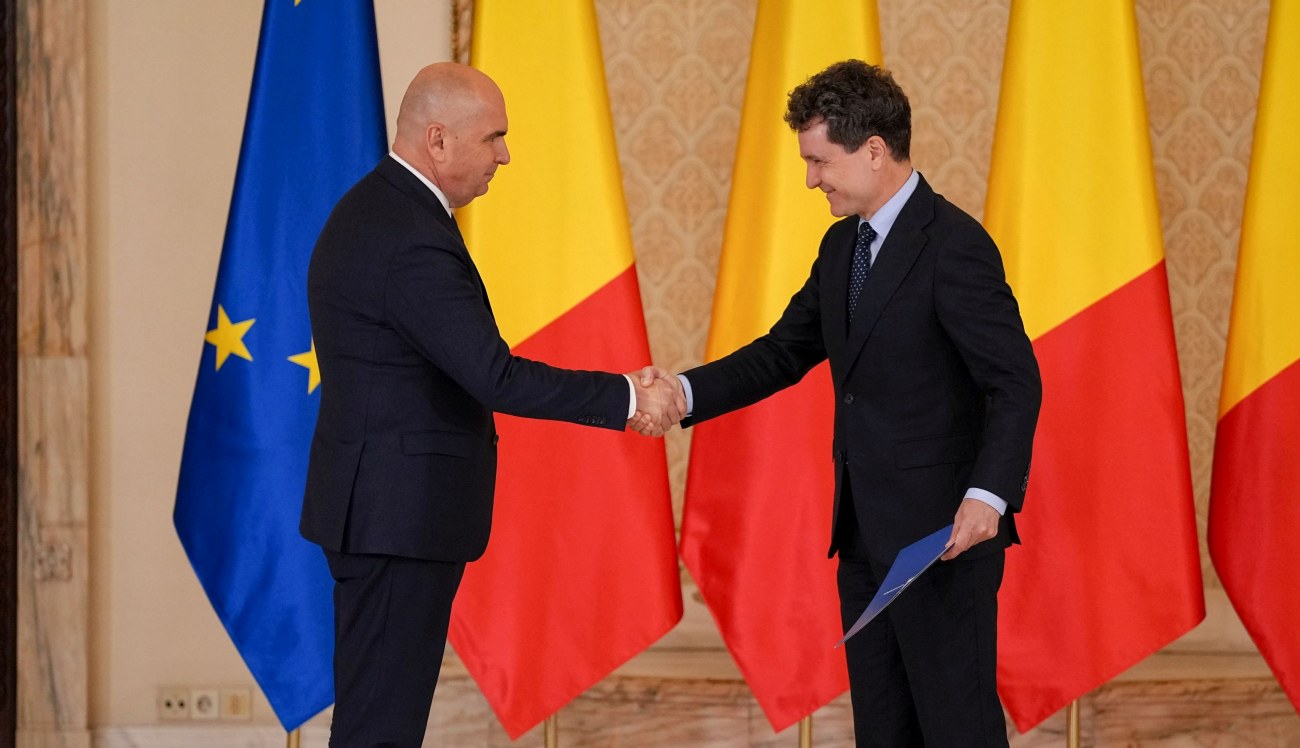 Cu ce se ocupă iubita lui Ilie Bolojan. Cum a apărut Ioana alături de premierul României