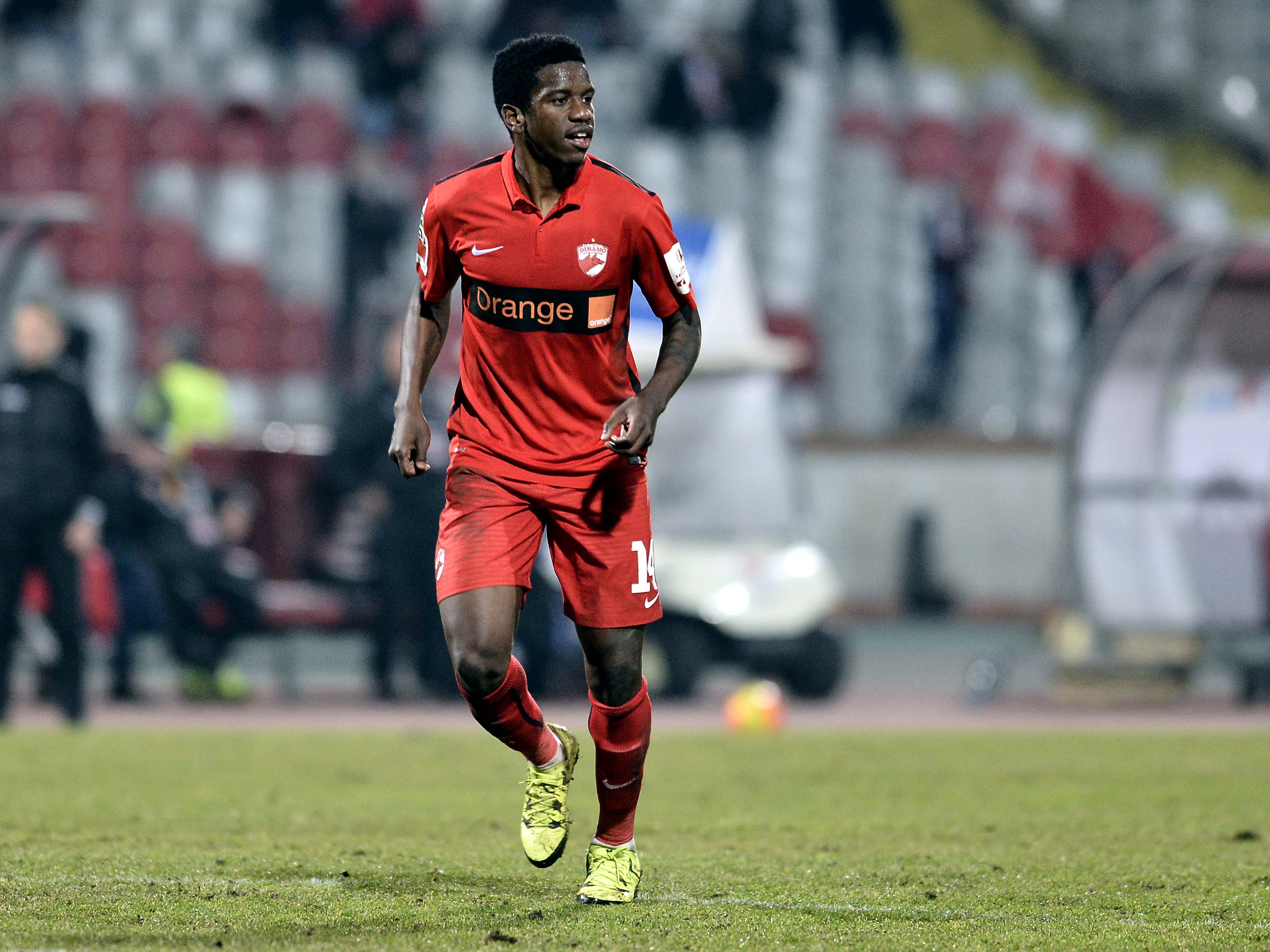 EXCLUSIV / Fratele lui Patrick Ekeng, dezvăluiri în premieră despre decesul fotbalistului. ”Nu stăm noi la mila banilor lui Dinamo. Suferim în tăcere”
