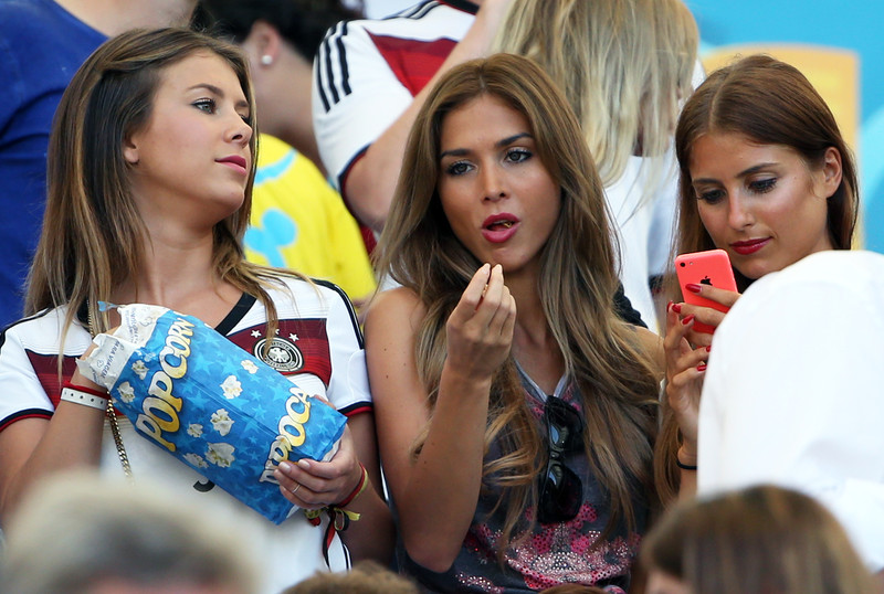 FOTO / Uite cine îi aşteaptă acasă cu trofeul pe finaliştii Cupei Mondiale 2014