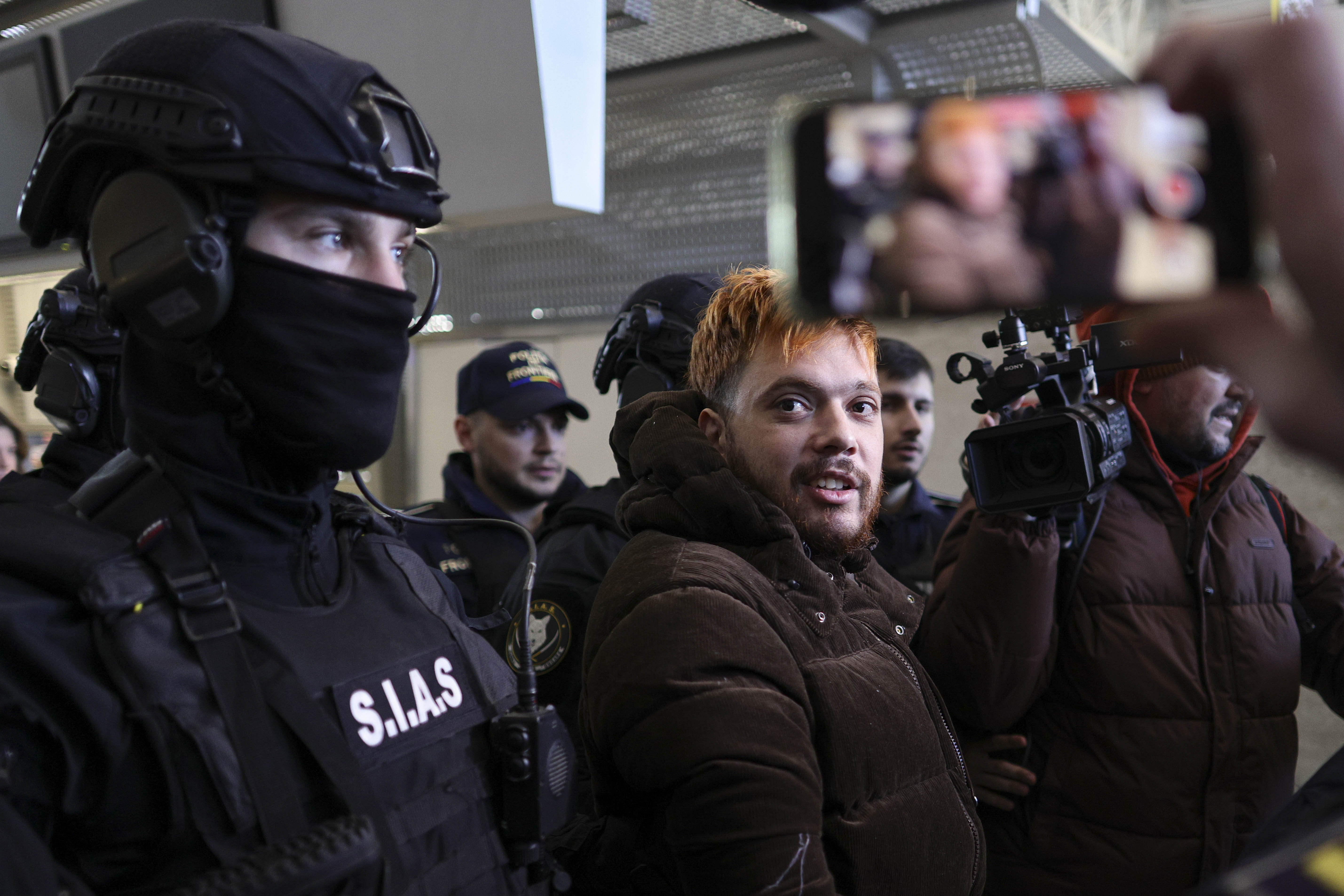Mohamed Amra, criminalul prins în București de Poliția Română, a fost extrădat în Franța