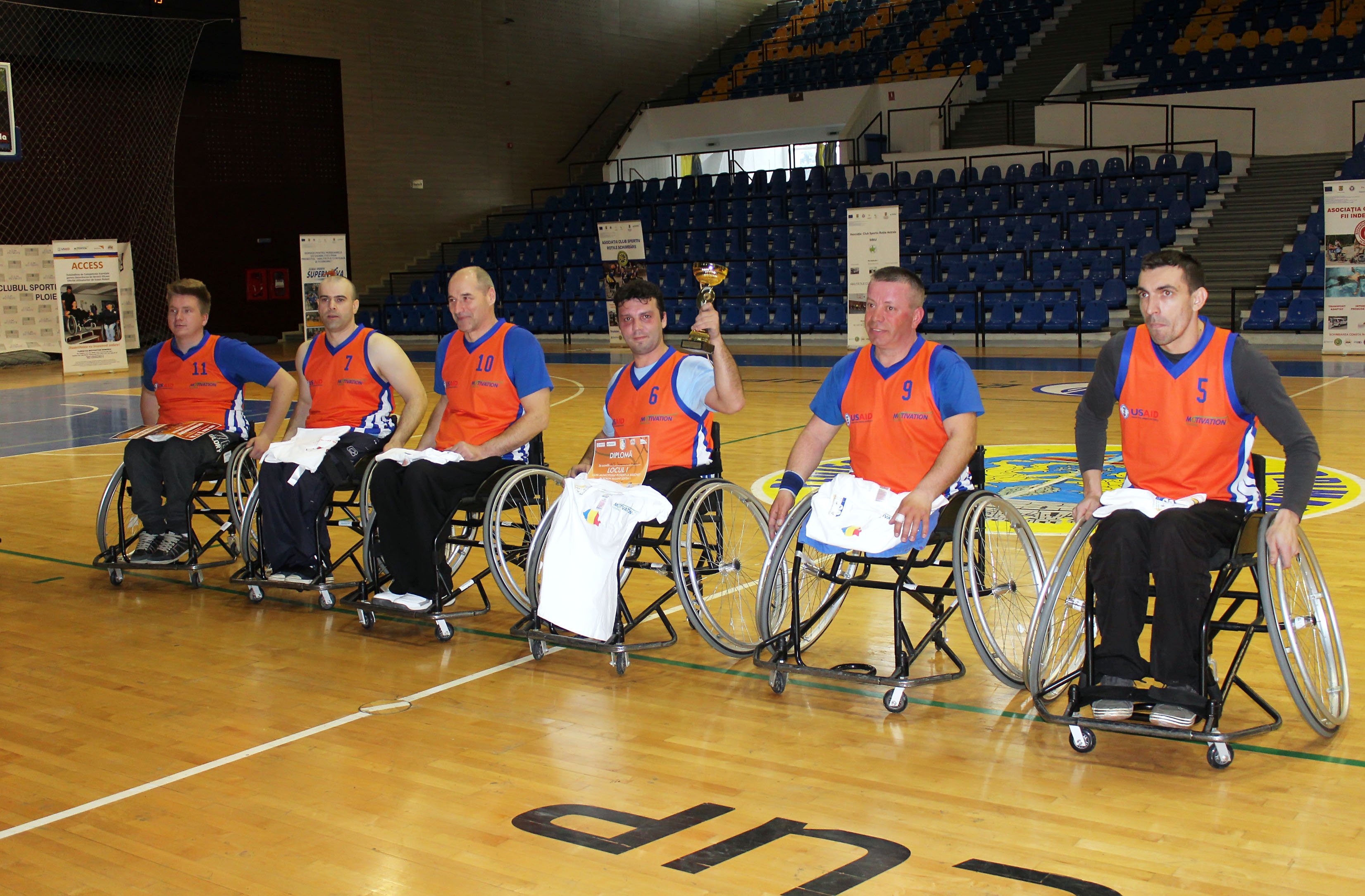 Exemplu de ambiție și voință de a face sport. ACS Supernova Neamţ a câştigat prima ediţie a Cupei Municipiului Ploieşti la baschet în scaun rulant / FOTO
