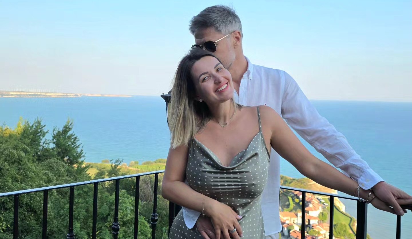 Alex, fiul Elei Crăciun, și-a transformat hobbyul într-o ocupație serioasă. „Crește oi. Este la Sinaia acum, are de cosit”