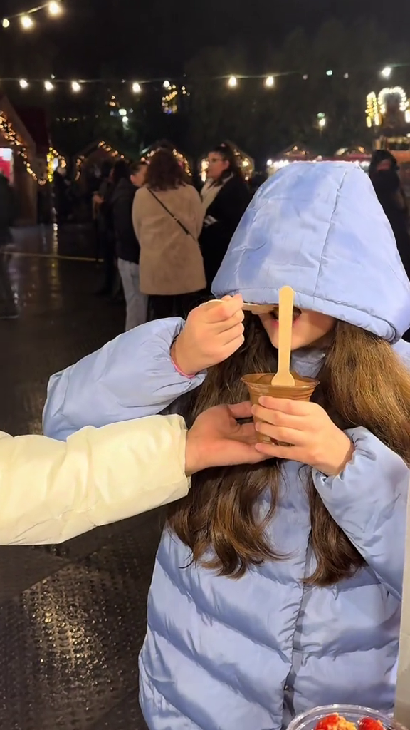 Desertul devenit viral în toată lumea se vinde instant la Târgul de Crăciun București 2025, Drumul Taberei! Cât costă noua „nebunie”