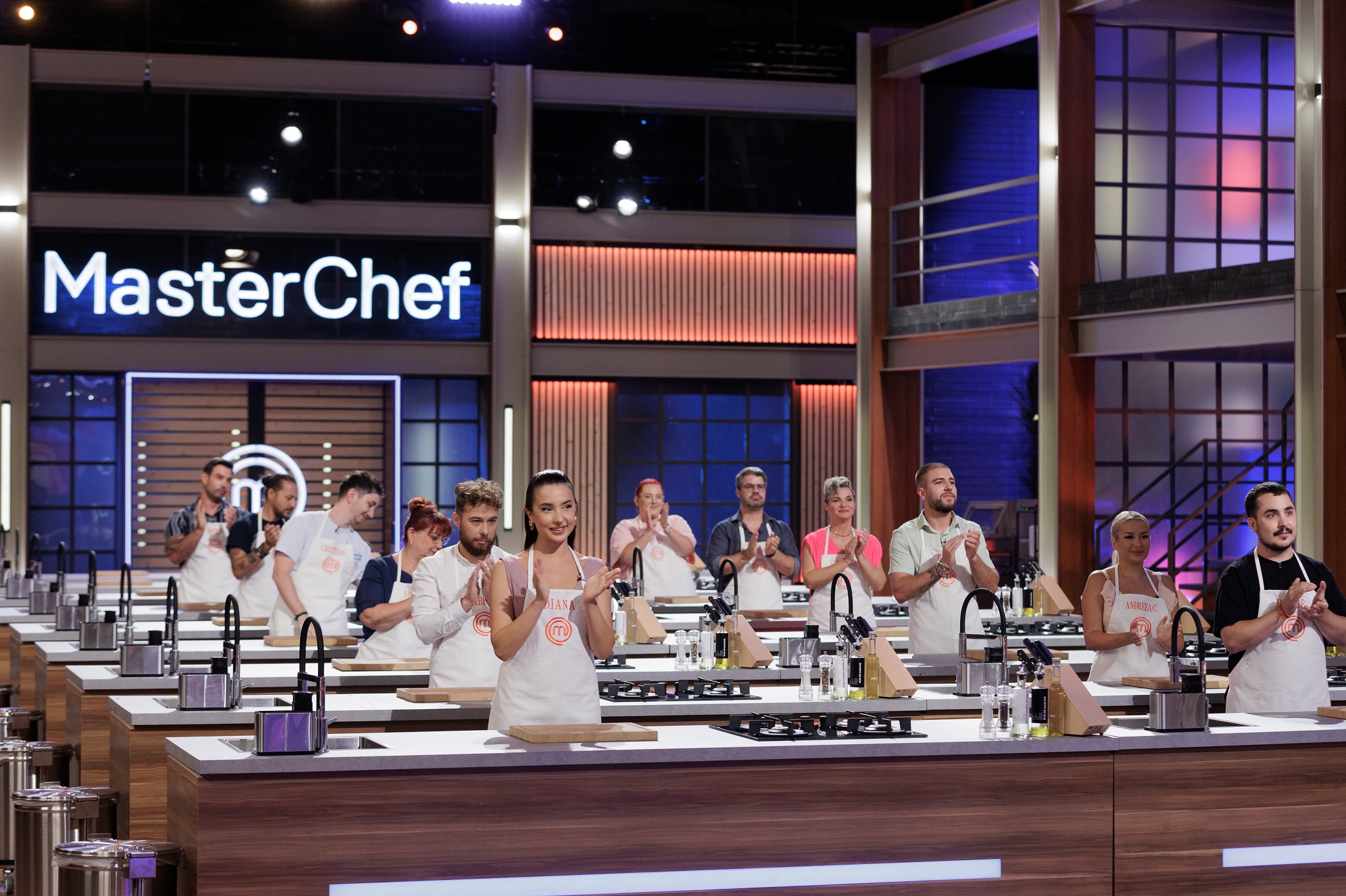 Incident neașteptat la MasterChef 2024. Un concurent leșină după ce își taie un deget: „L-am văzut cu mâna plină de sânge”