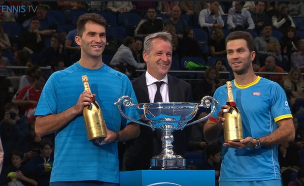 Tecău și Rojer și-au adjudecat Turneul Campionilor, după ce au învins perechea Mergea/ Bopanna. ^Horia e nr. 1 mondial la dublu / FOTO