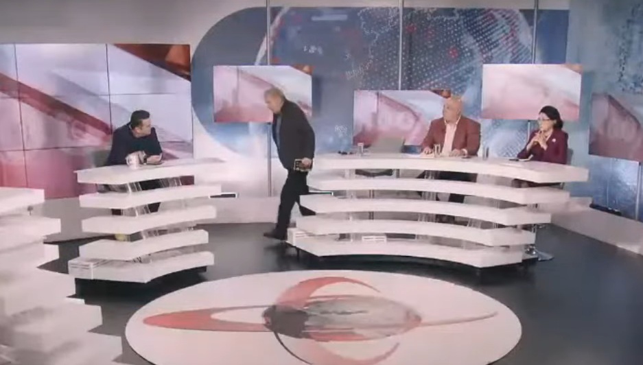 Florin Zamfirescu a plecat dintr-o emisiune live de la Realitatea: „Îndoctrinați lumea cu prostii”. De ce s-a supărat actorul