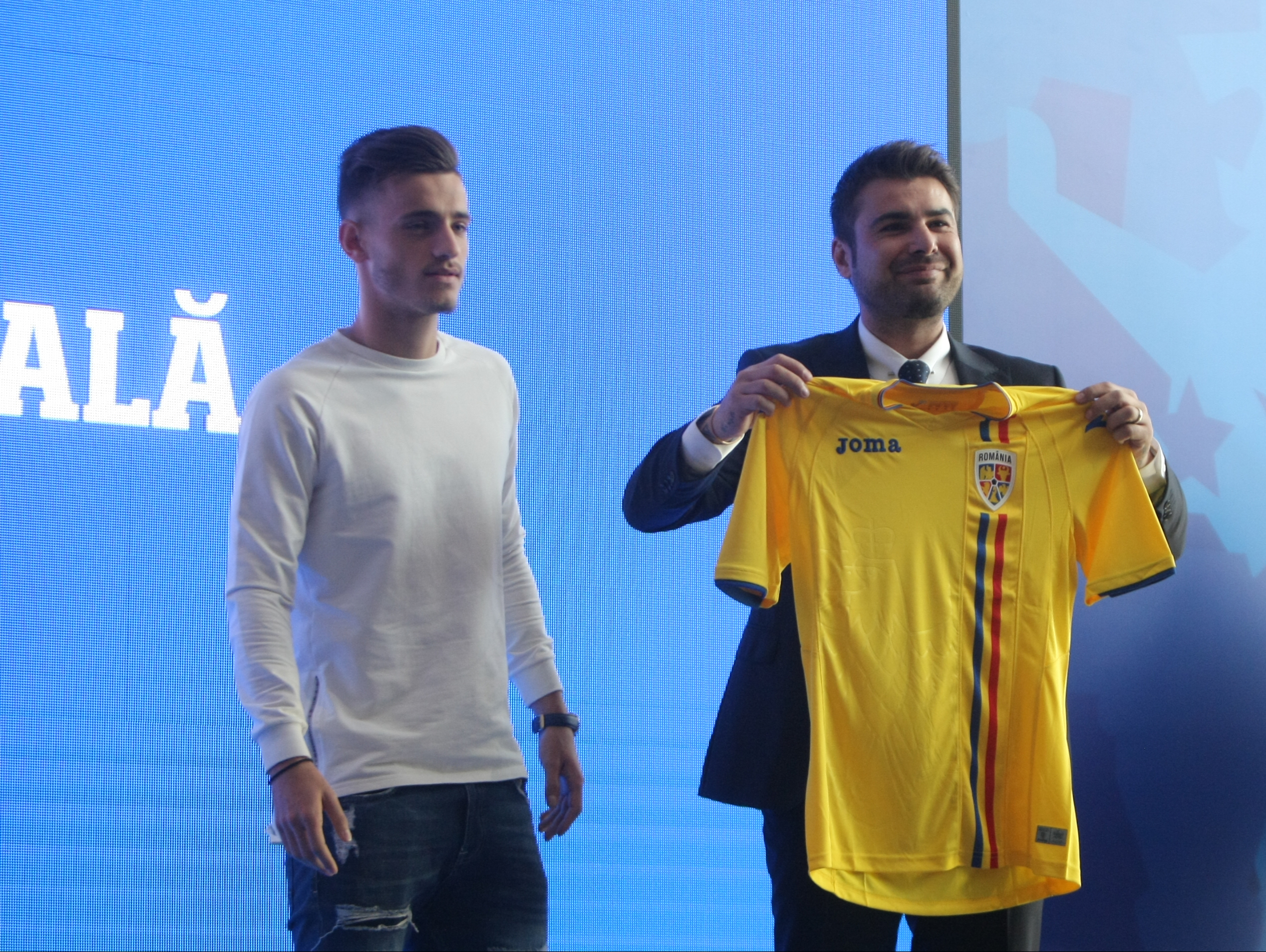 În ce scopuri poate folosi FRF noua siglă a echipei naționale. De la aparate şi instrumente ştiinţifice, nautice, geodezice la  bice şi articole de şelărie