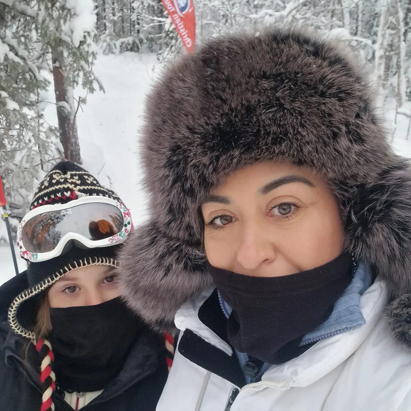 Apelul făcut de Oana Roman după ce ea și fiica ei s-au întors din Laponia. „Dragii mei, am nevoie de ajutorul vostru. Nu a venit nimeni să ne ia”