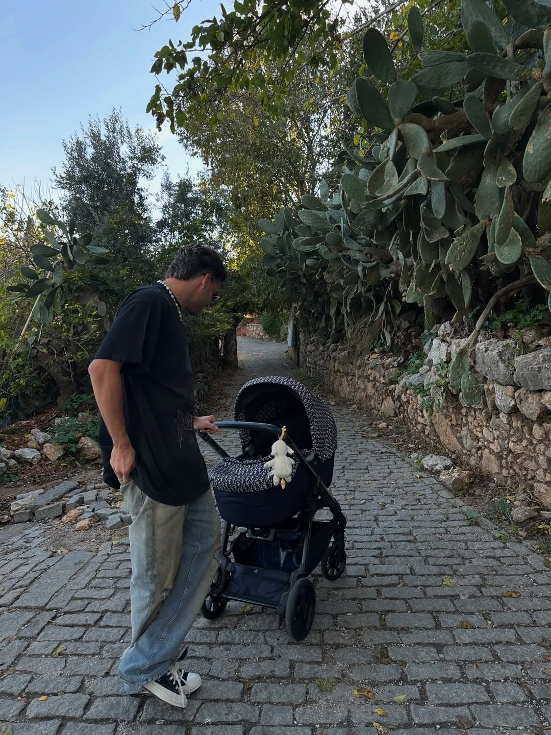 Noi imagini cu fiul lui Ianis Hagi și al Elenei. Cât de mult a crescut Giorgios