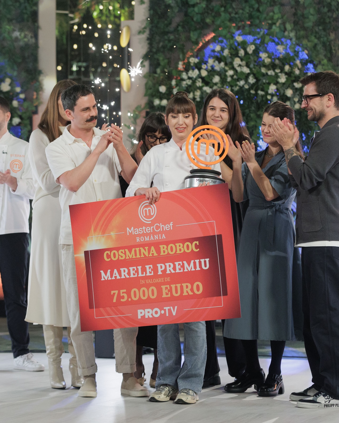 Ce spune Cosmina Boboc, câștigătoarea „MasterChef” 2025, despre cei trei jurați. „Este exigent, cu așteptări mari”