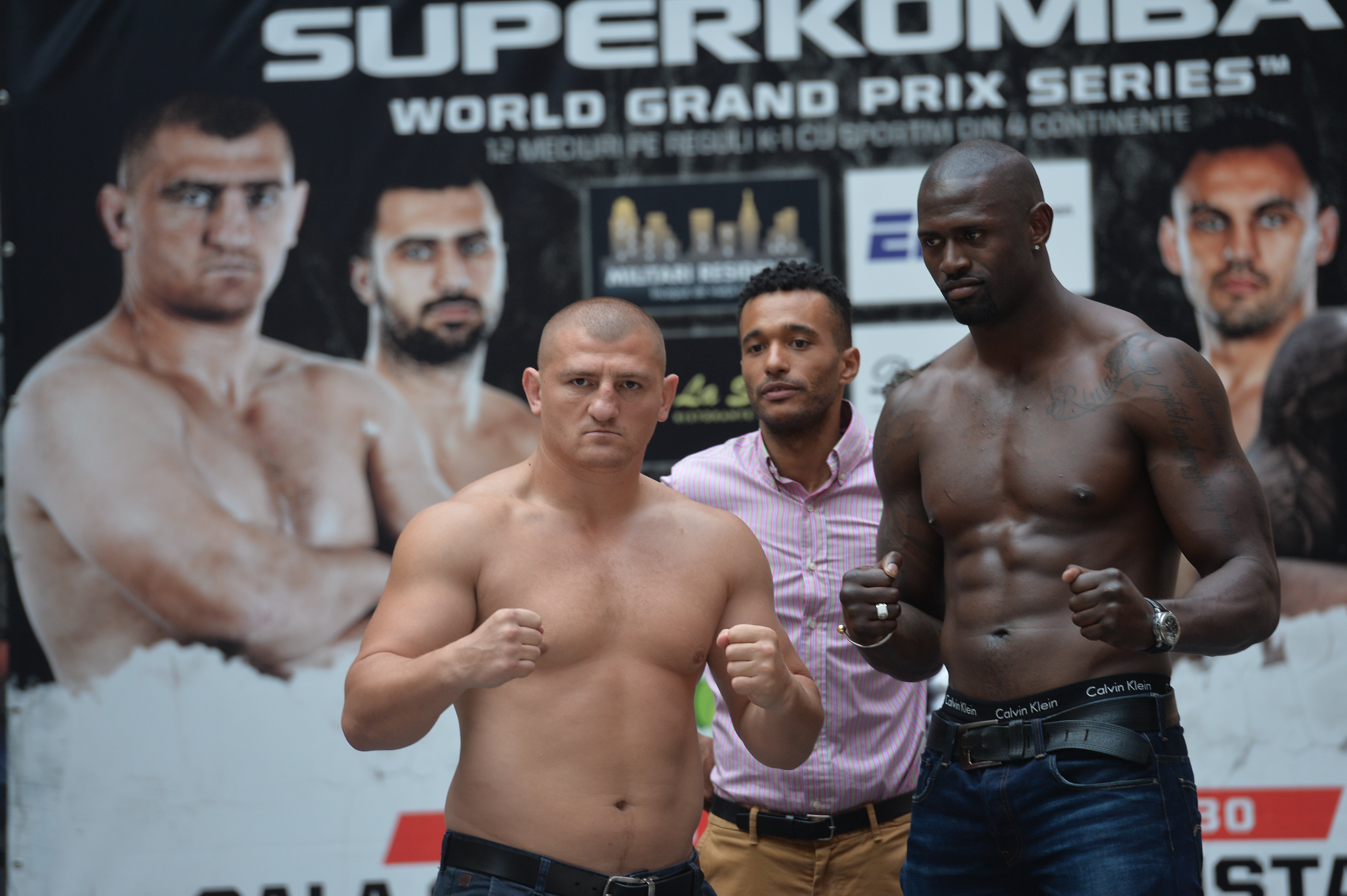 Luptătorii de la Superkombat Constanța au trecut cu bine de proba cântarului / GALERIE FOTO