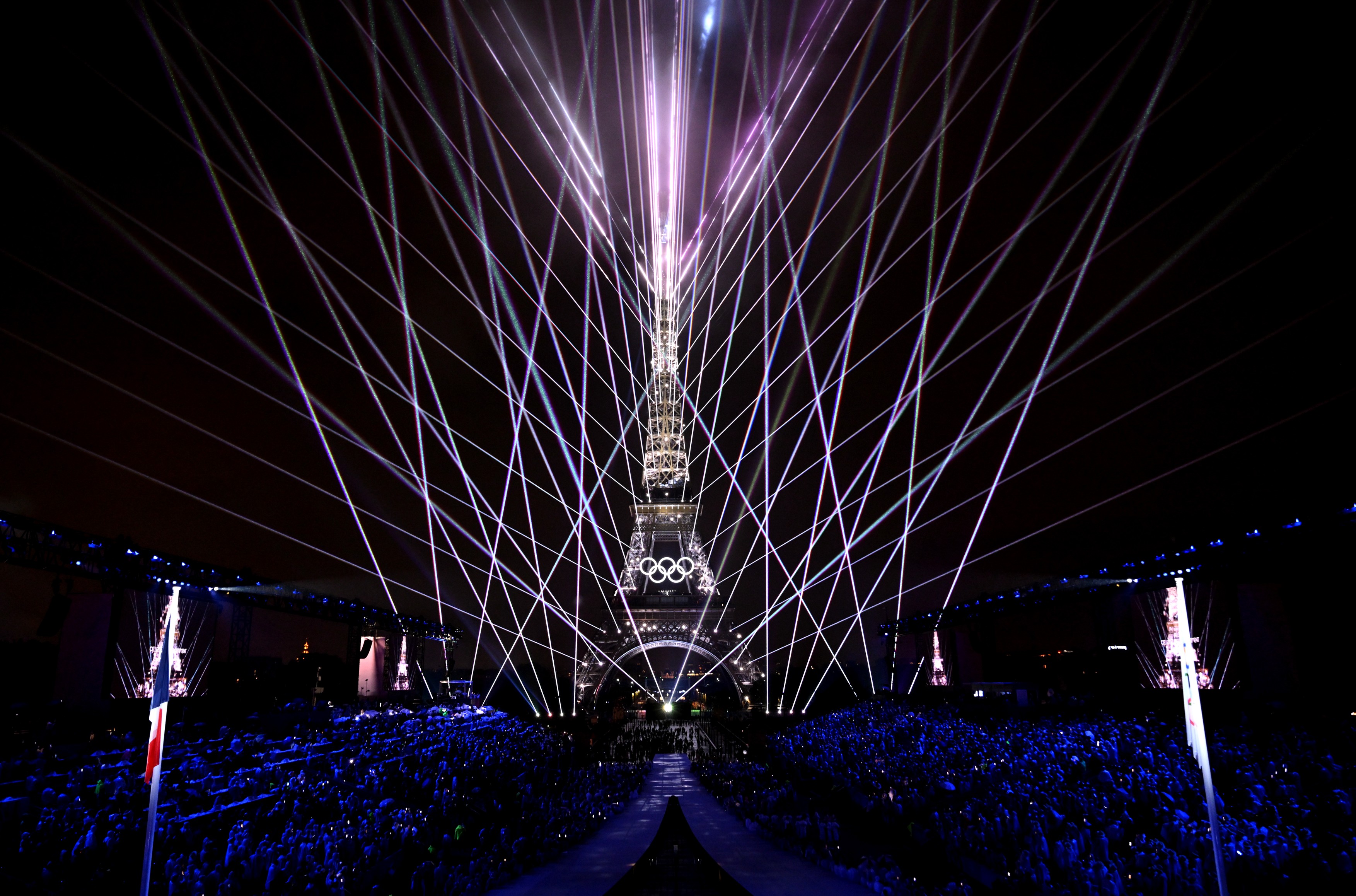 Nadia Comăneci, prima reacție după participarea surpriză la deschiderea JO 2024 de la Paris, unde a purtat torța olimpică