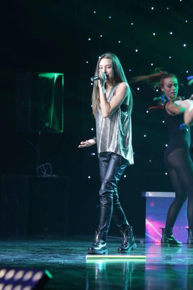Cum arată fiica lui Cătălin Crișan. Daria e frumoasă de pică și îi calcă pe urme | FOTO & VIDEO