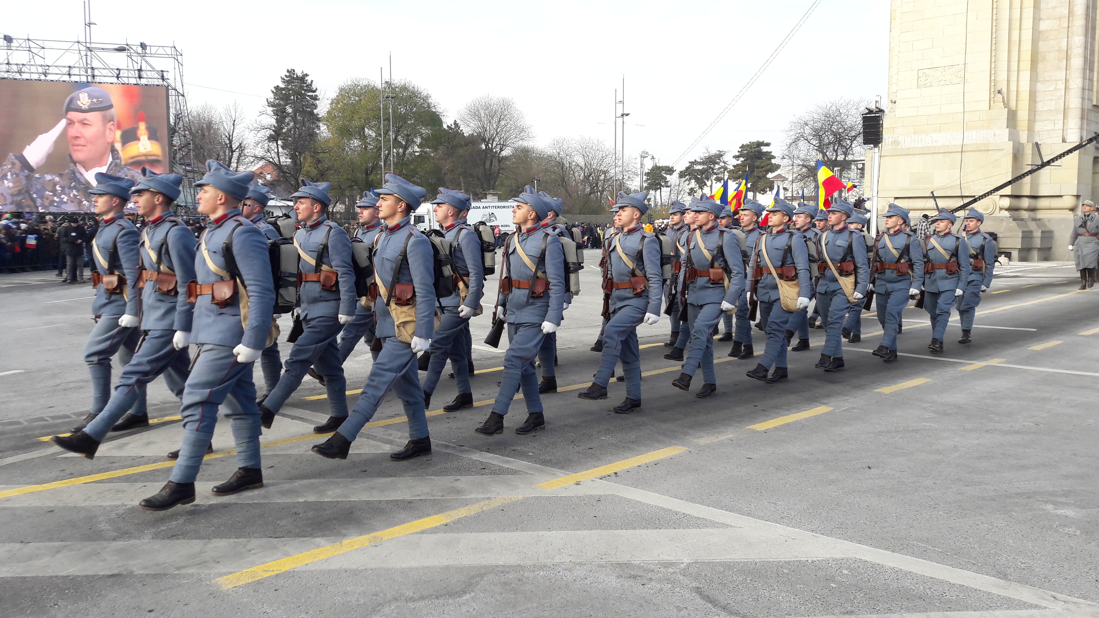 FOTO&VIDEO| La mulți ani, România! Parada militară de 1 Decembrie de la București s-a încheiat