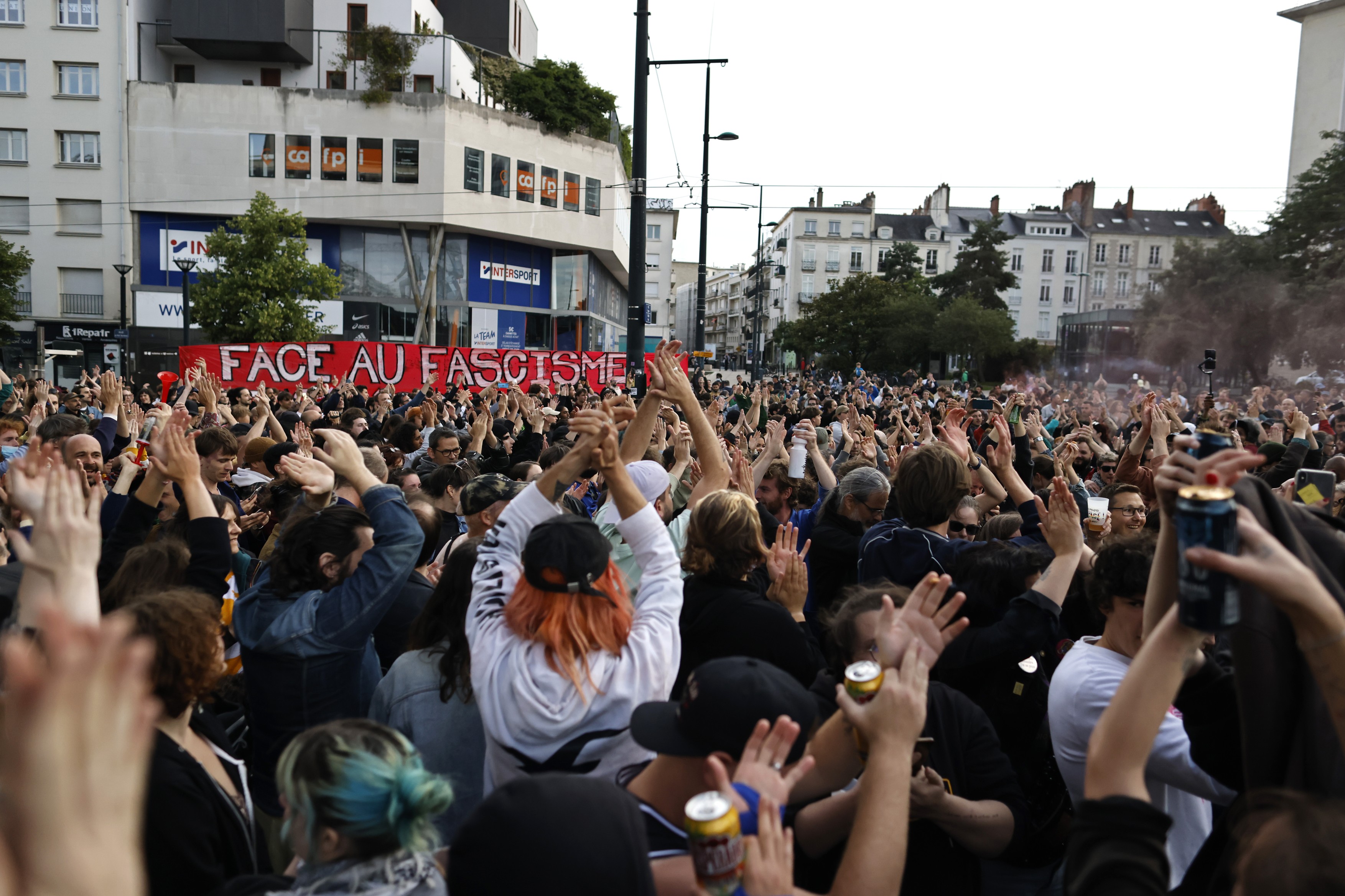 LIVETEXT Alegeri parlamentare în Franța. Stânga, victorie surprinzătoare. Alianța lui Macron, pe locul 2. Premierul Gabriel Attal anunță că va demisiona. Rezultate finale