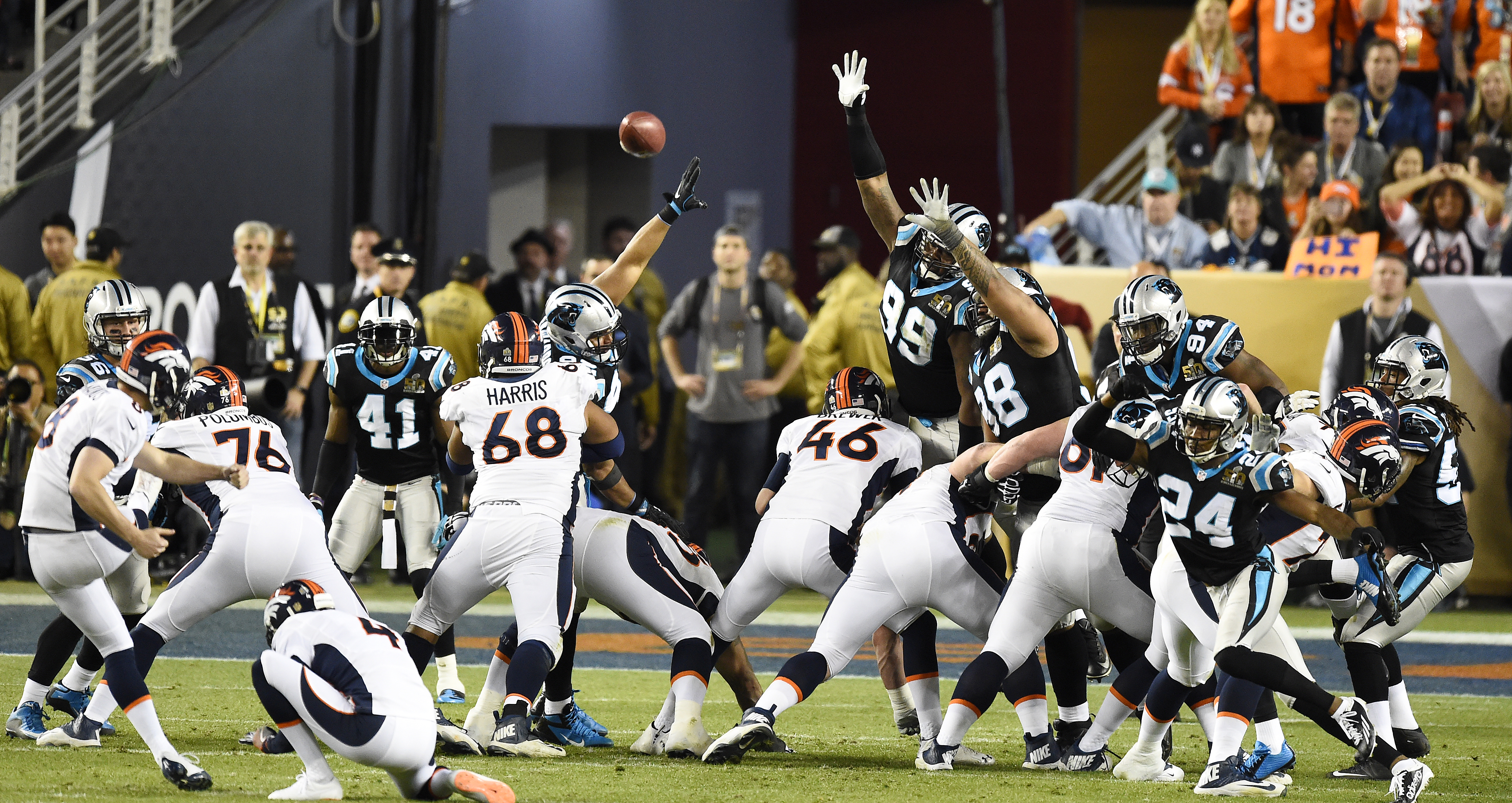 Denver Broncos a câștigat Super Bowl 50, ^după o finală de vis cu Carolina Panthers / GALERIE FOTO&VIDEO