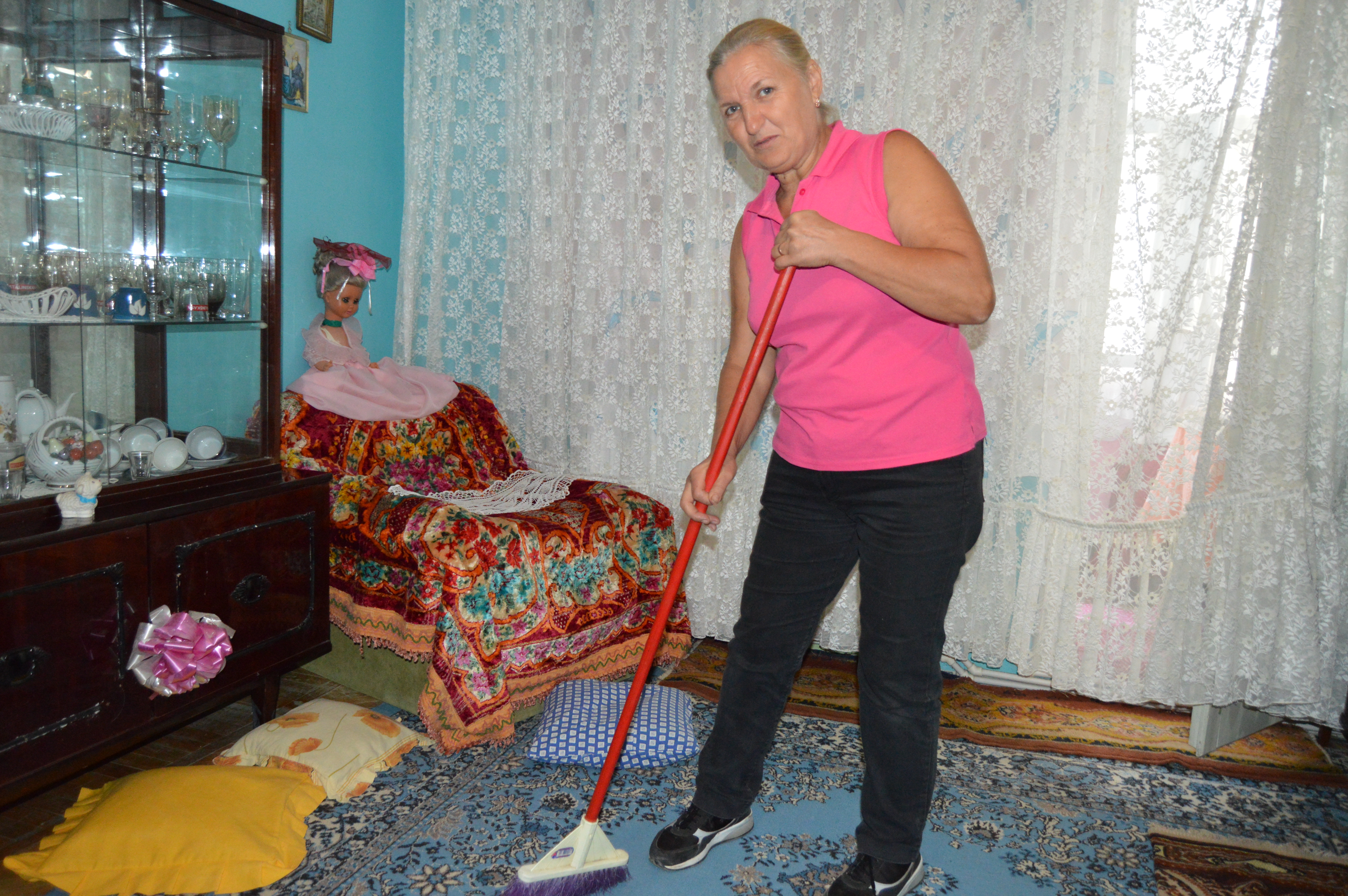 REPORTAJ: Mărturisirile unei badante de România: "Decât înjurată pe 800 de euro în Italia, mai bine iubită în Vaslui pe salariul minim” / FOTO