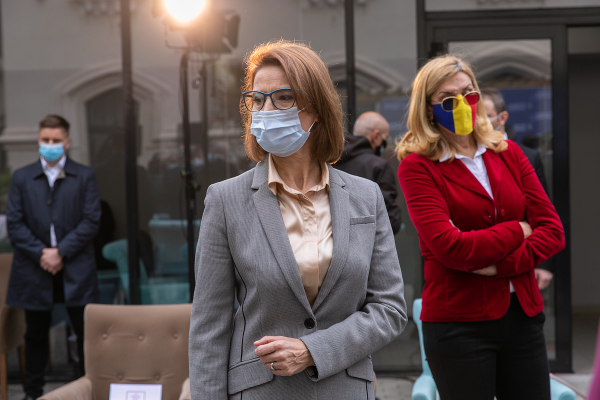 REPORTAJ | Prima zi cu Nicușor. “Nu ne-am luptat pentru jucării”. Primarul Bucureștiului a citat din Avram Iancu și s-a retras la discuții cu Ludovic Orban
