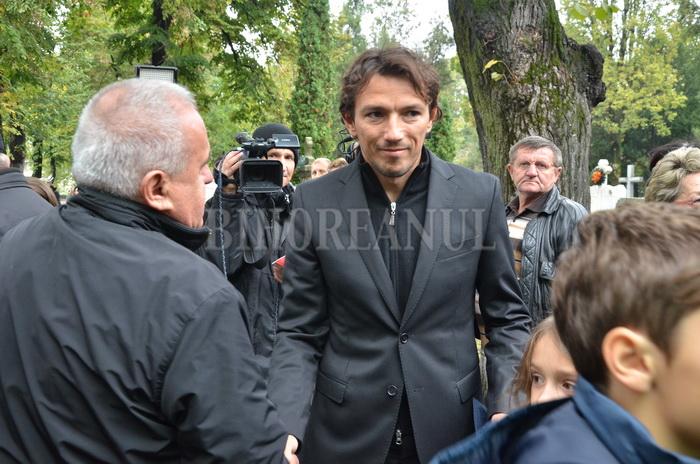 DOLIU. Neşu senior a fost înmormântat: "A avut un moment de cădere"