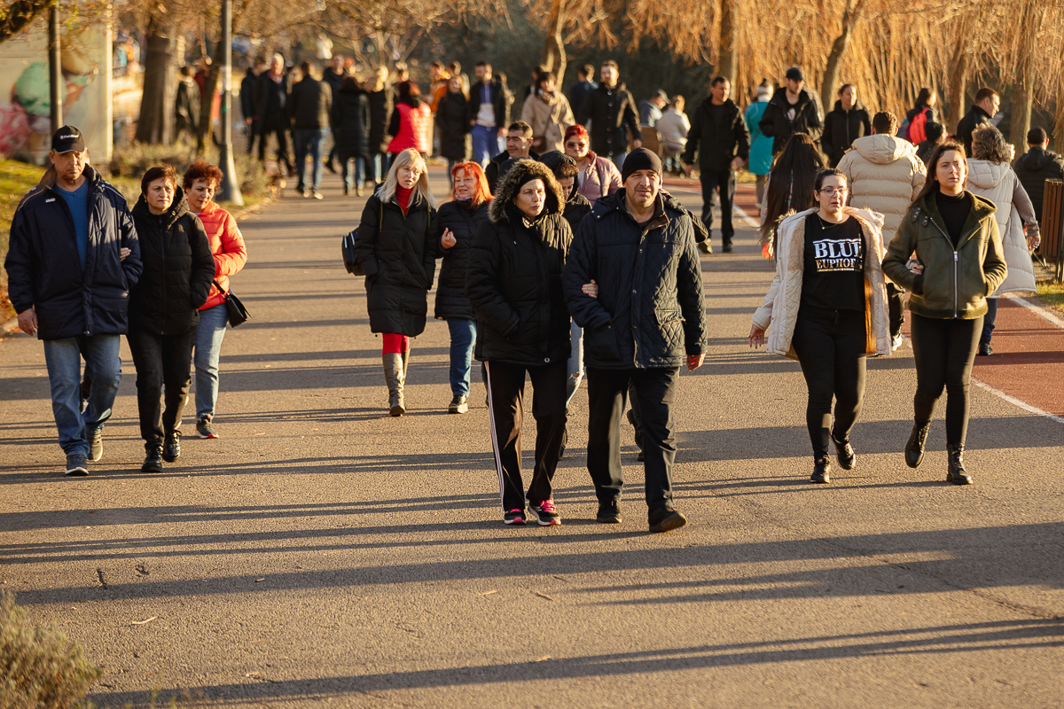 FOTOREPORTAJ Primăvara de pe 1 ianuarie a scos bucureștenii în parc. „Nu am prea realizat că sunt Sărbătorile de iarnă”