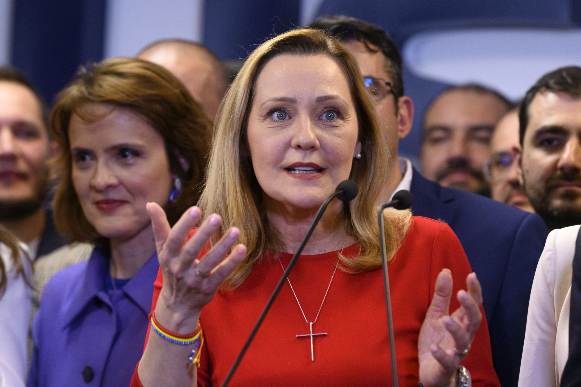Emisiunile de la PRO TV la care a participat Elena Lasconi înainte să intre în politică. A fost inclusiv în jungla de la „Sunt celebru, scoate-mă de aici”