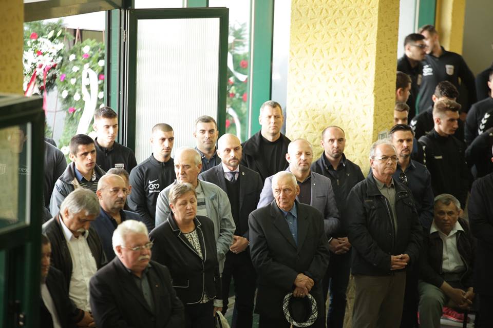 Lascăr Pană a fost înmormântat miercuri, la Baia Mare. Ultimele aplauze pentru legendarul antrenor de la HC Minaur