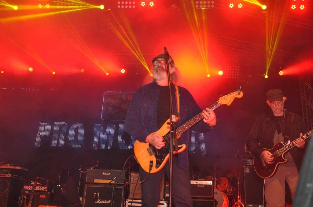 Câți bani s-au strâns la concertul umanitar cu 14 trupe rock, organizat după furtuna din Timișoara. Vânzările de bilete, sub așteptări