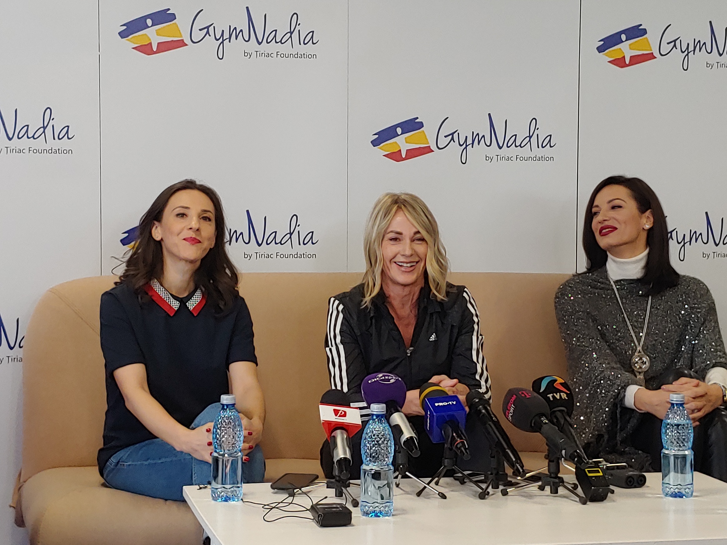 Imagini emoționante cu Nadia Comăneci la sala e gimnastică din Otopeni. Cât costă să-ți duci copilul la GymNadia