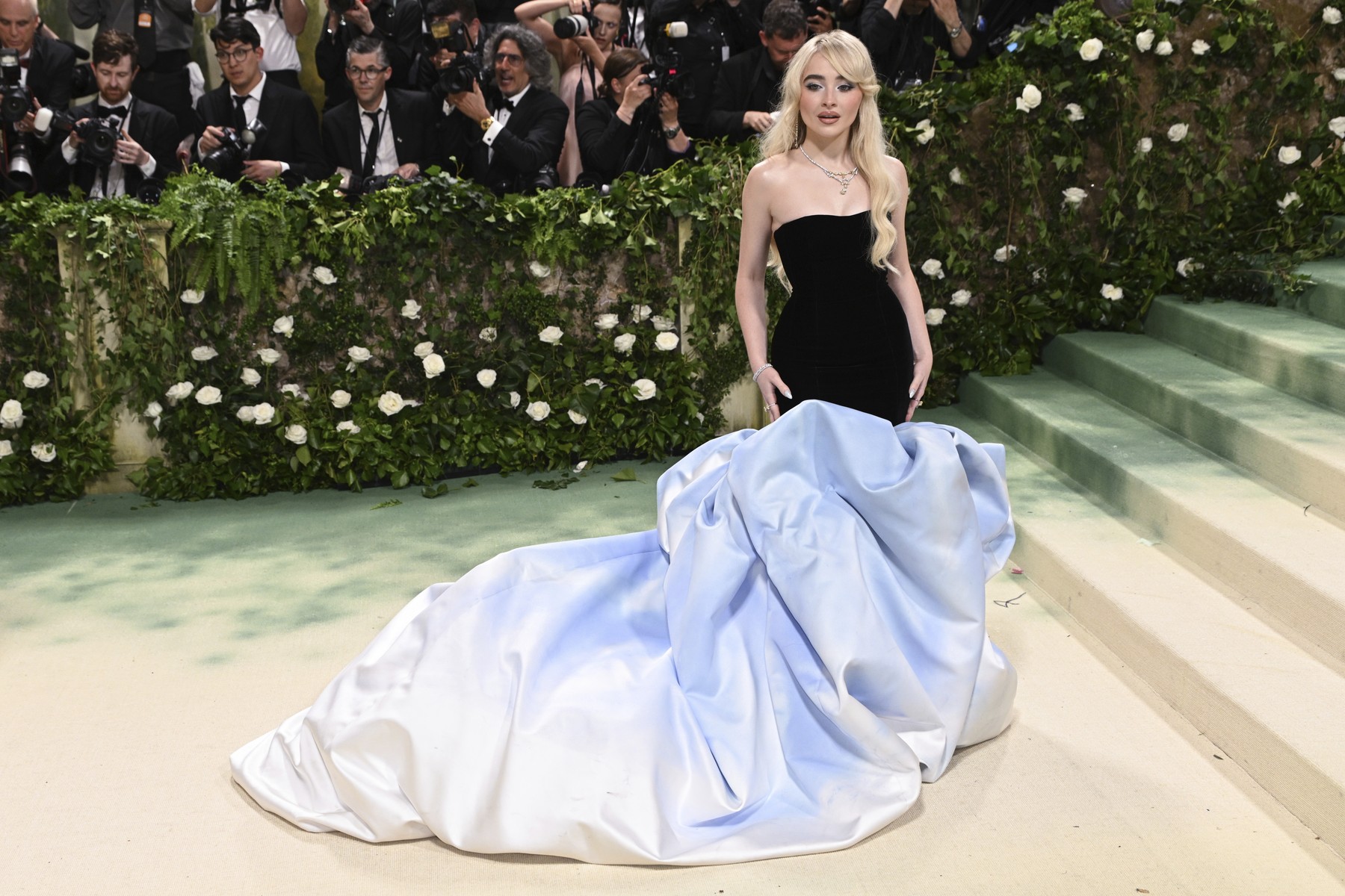 Apariții spectaculoase la Met Gala 2024. Ce ținute au ales vedetele pentru evenimentul-fashion din New York