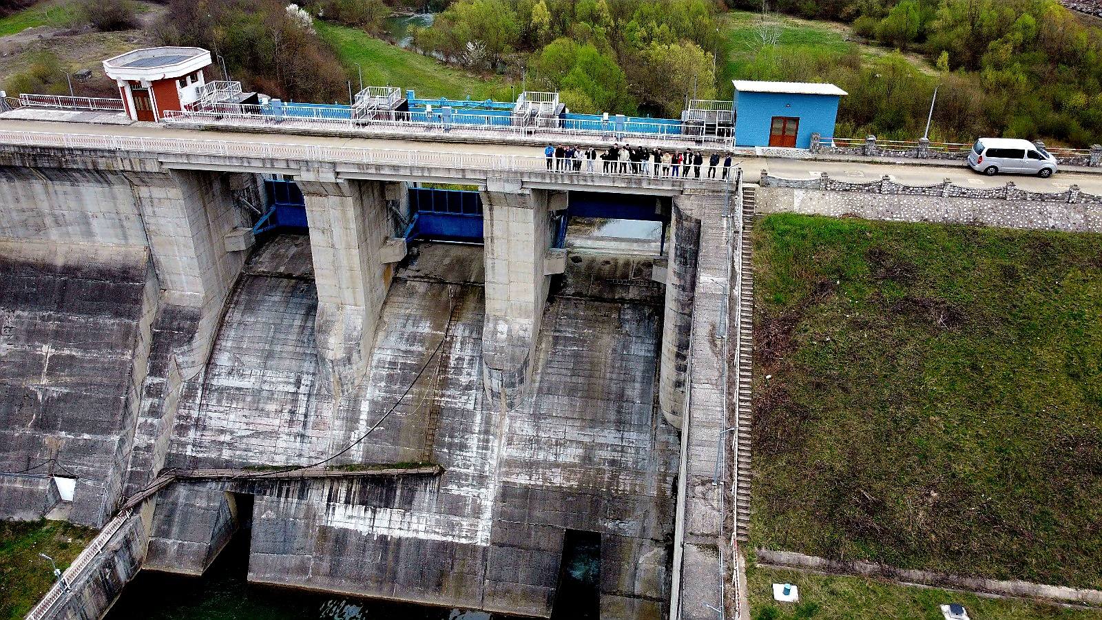 Controversele barajului de la Mihăileni: autorizația de construire emisă în comunism a fost anulată. „Este un exemplu clasic de proiect fosilă, o relicvă a ingineriei hidrotehnice” 