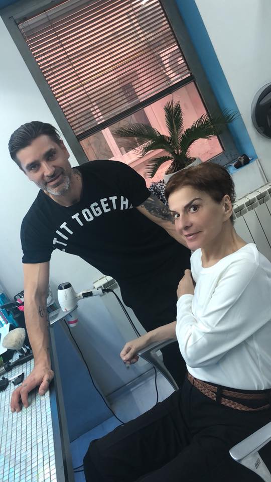 Cel mai emoționant mesaj al Anamariei Prodan despre mama sa. Cum arată Ionela Prodan cu capul descoperit și fără pic de machiaj | FOTO