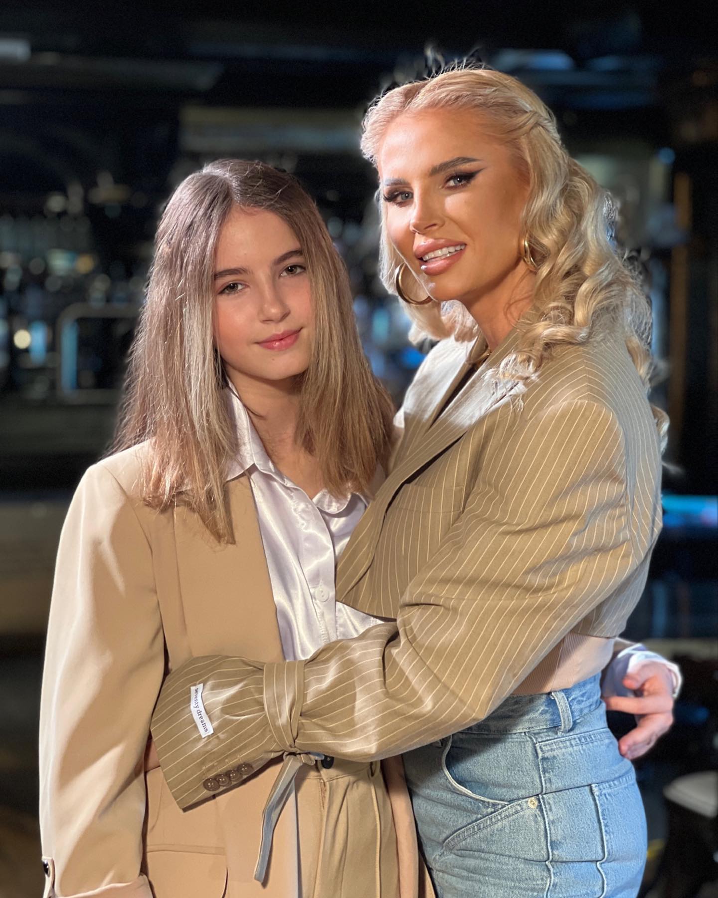Fata Andreei Bănică are 13 ani și card cu bani de la părinți. Sofia nu e cheltuitoare: „Nu are o sumă lunar, i-am spus să aibă grijă”