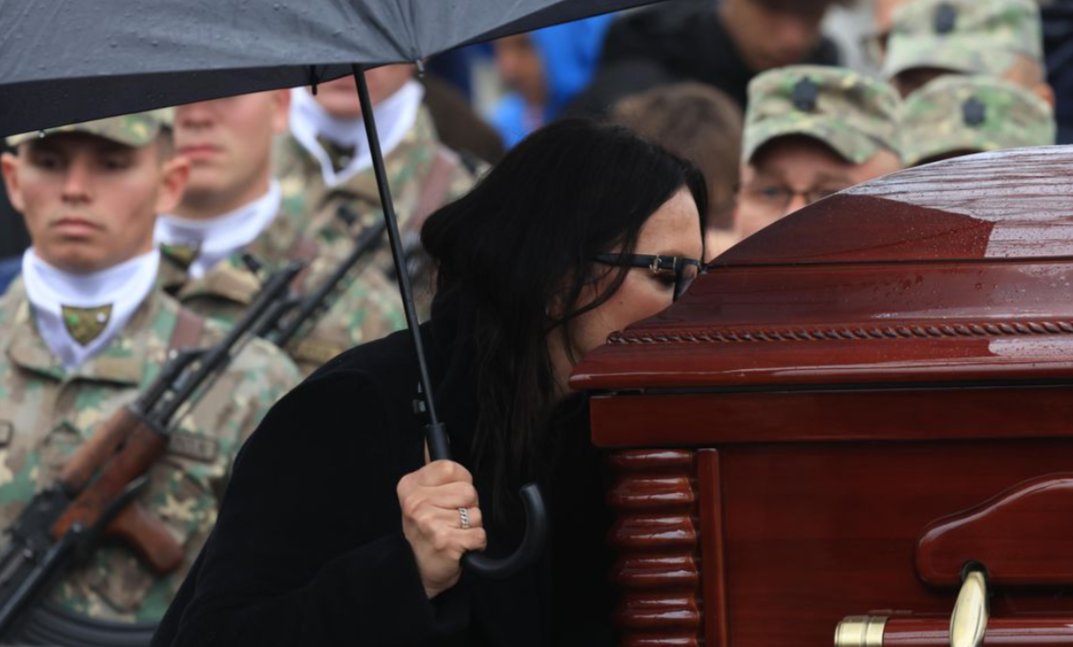 Ultimul meci al lui Emeric Ienei: sute de oameni și onoruri militare la înmormântarea de la Oradea