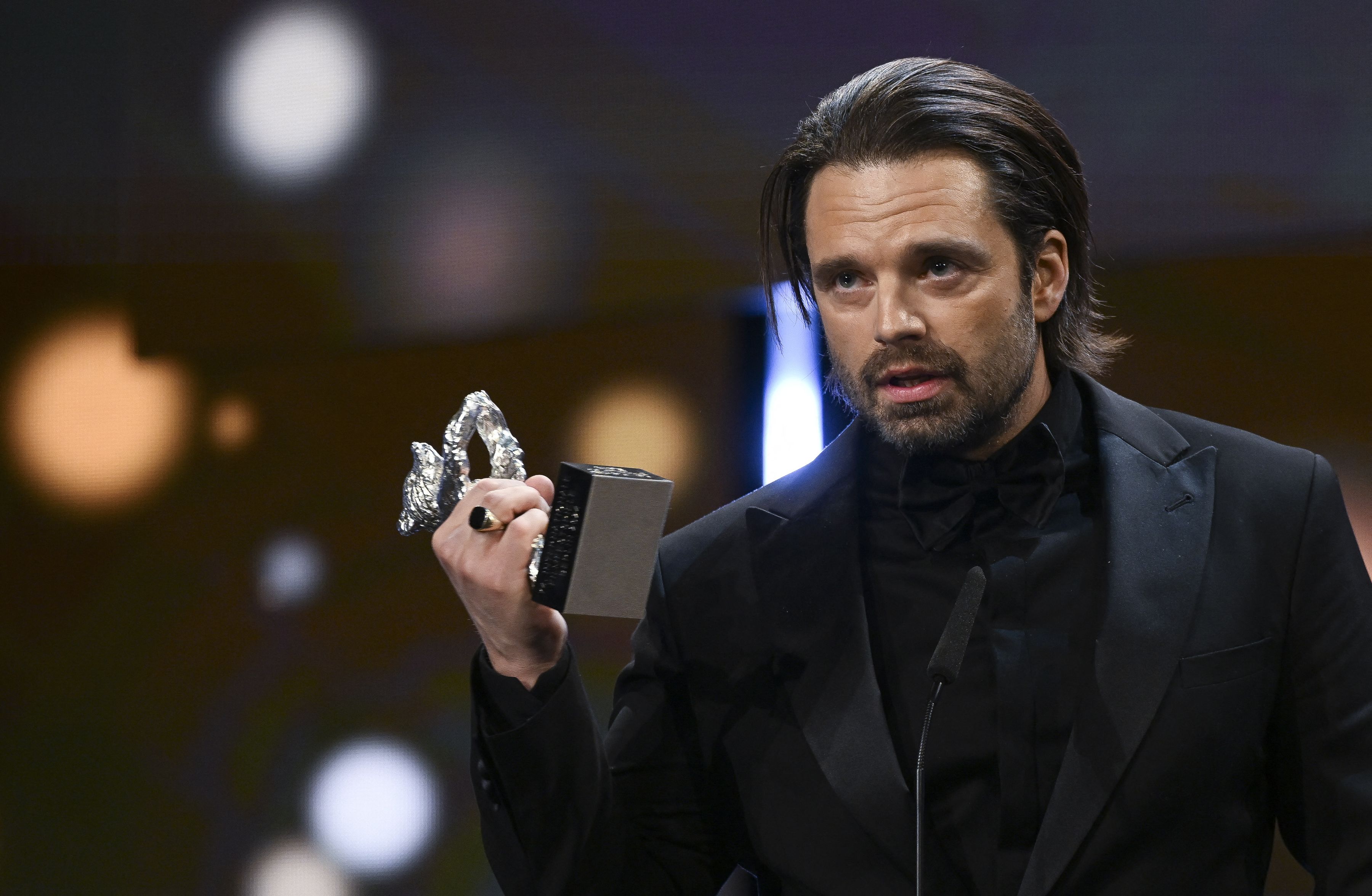 Sebastian Stan, în competiția pentru marele premiu al Festivalului de la Cannes. Actorul român îl interpretează pe Donald Trump