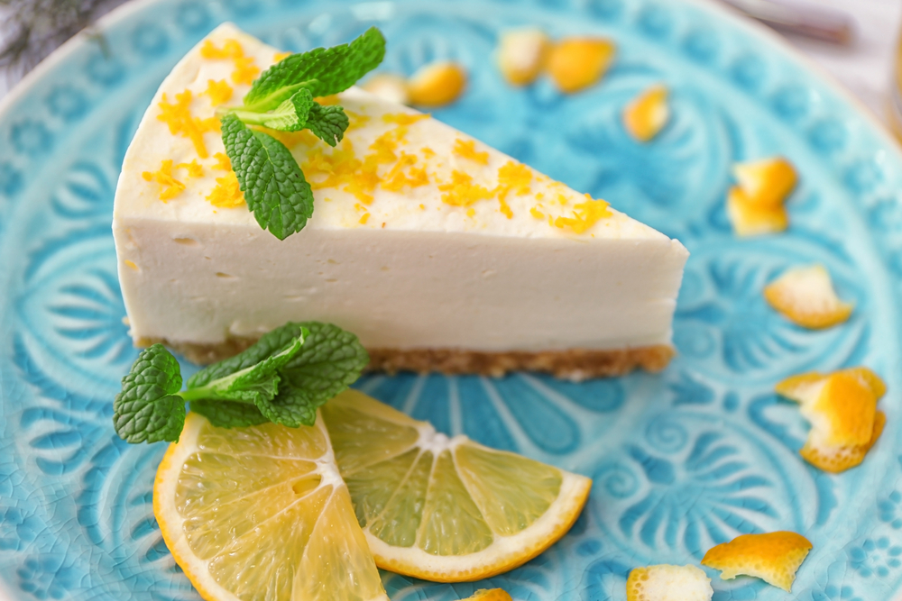 Cheesecake - rețete ușoare pentru prăjitura cu cremă de brânză și cheesecake fără coacere
