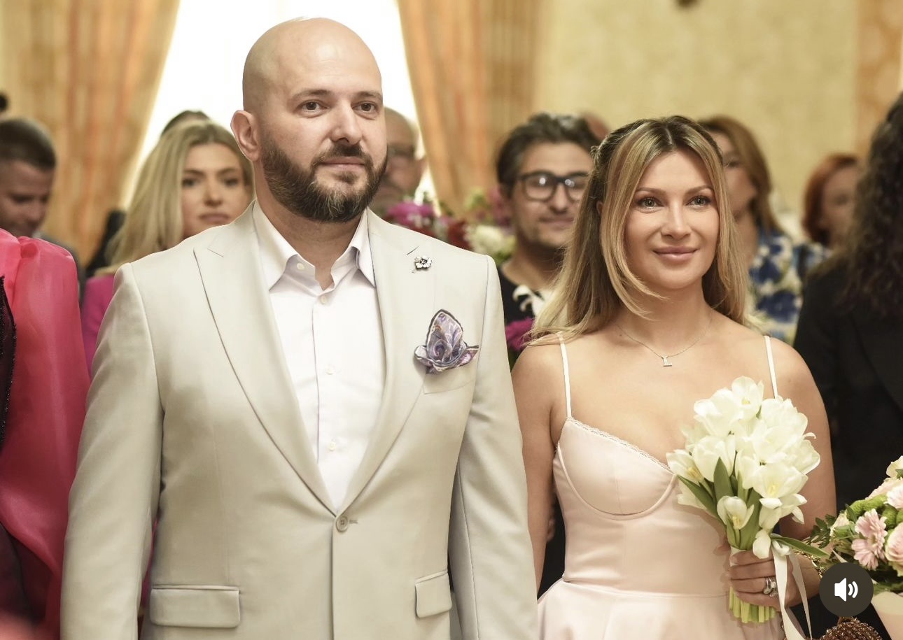 Lora a plâns la cununia religioasă cu Ionuț Ghenu: „El s-a abținut, dar a avut lacrimi în ochi”. Ce se va întâmpla la petrecere