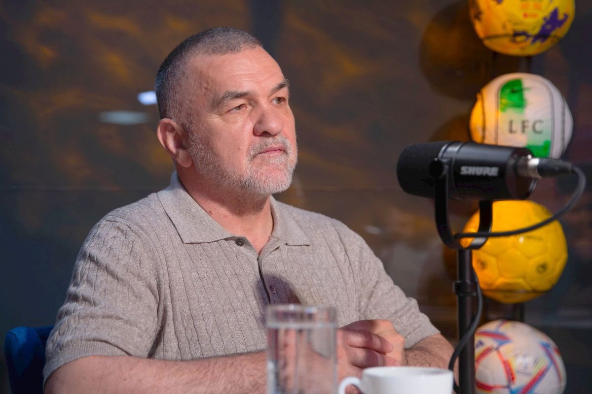 Răspunsul lui Leonard Doroftei după ce a fost pus la zid pe internet pentru că promovează înrolarea în armată: „Jocul lor de manipulare”